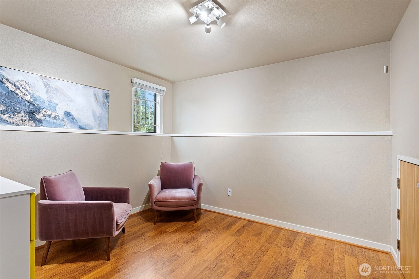 611 S State Street #9, Kirkland, WA 98033