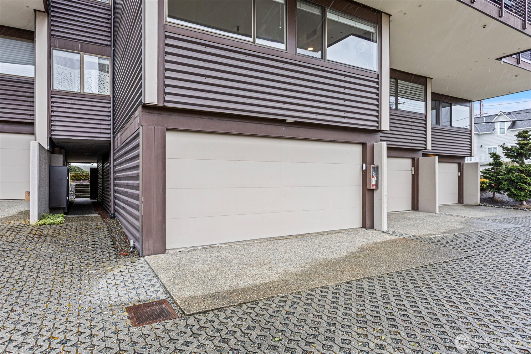 611 S State Street #9, Kirkland, WA 98033