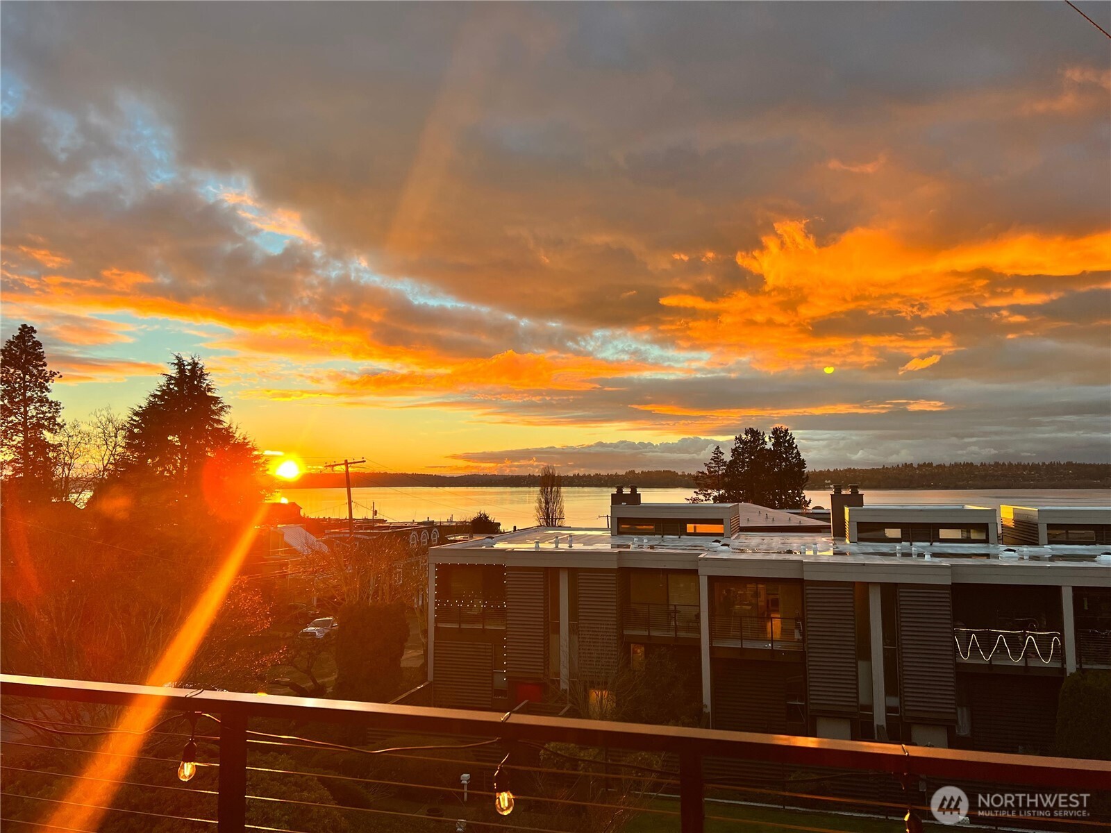 611 S State Street #9, Kirkland, WA 98033