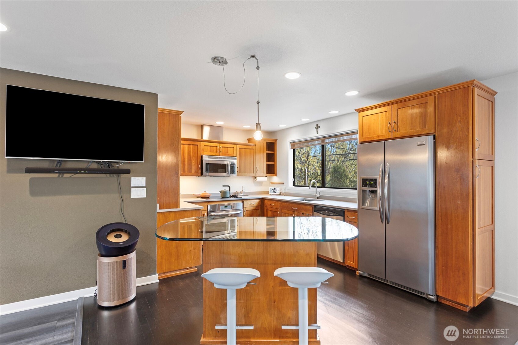 611 S State Street #9, Kirkland, WA 98033