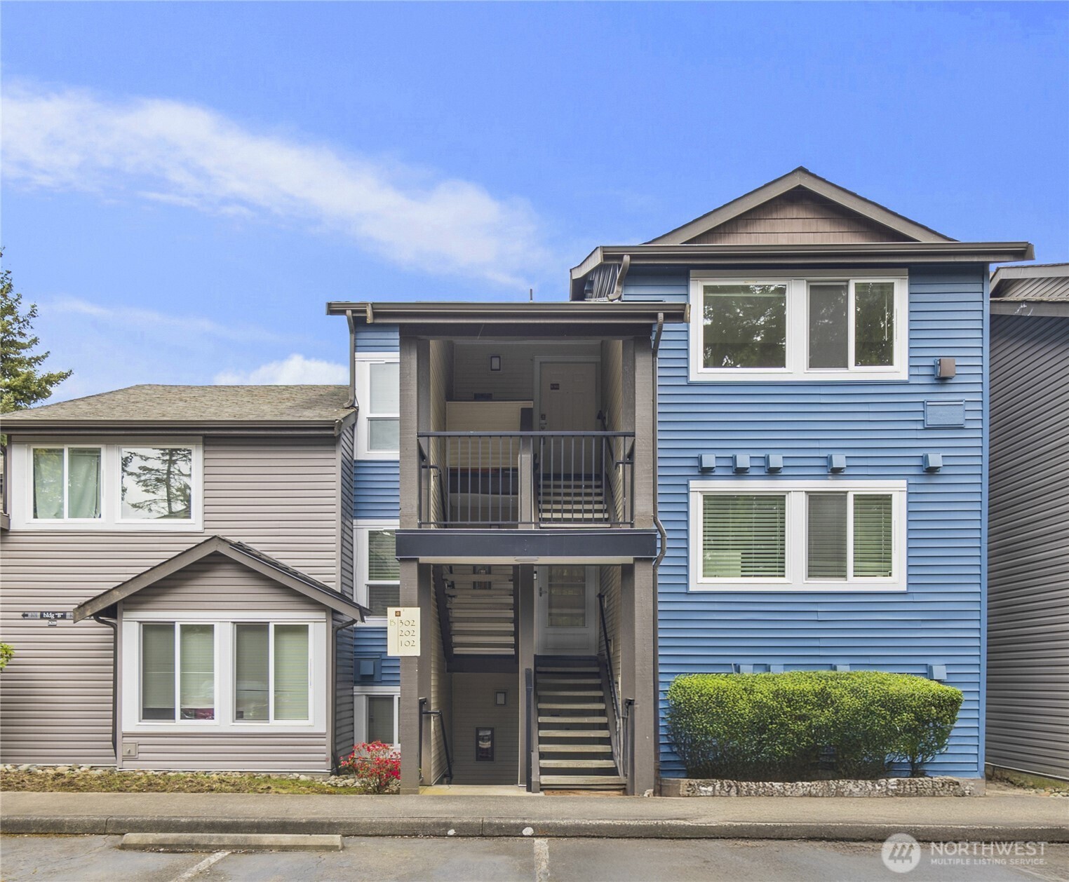 26209 116th Avenue SE #B302, Kent, WA 98030