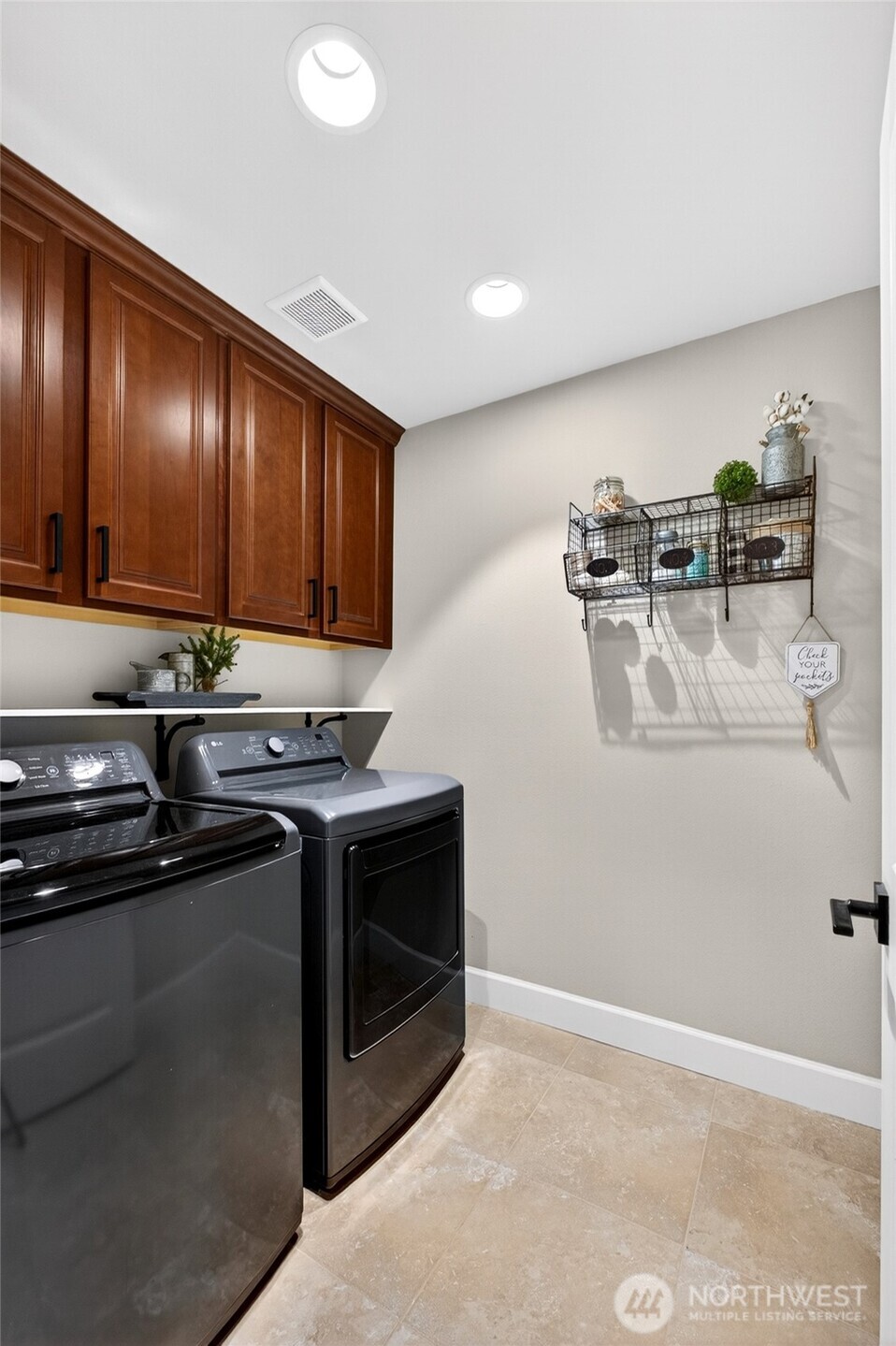 14207 Overlook Drive E, Bonney Lake, WA 98391