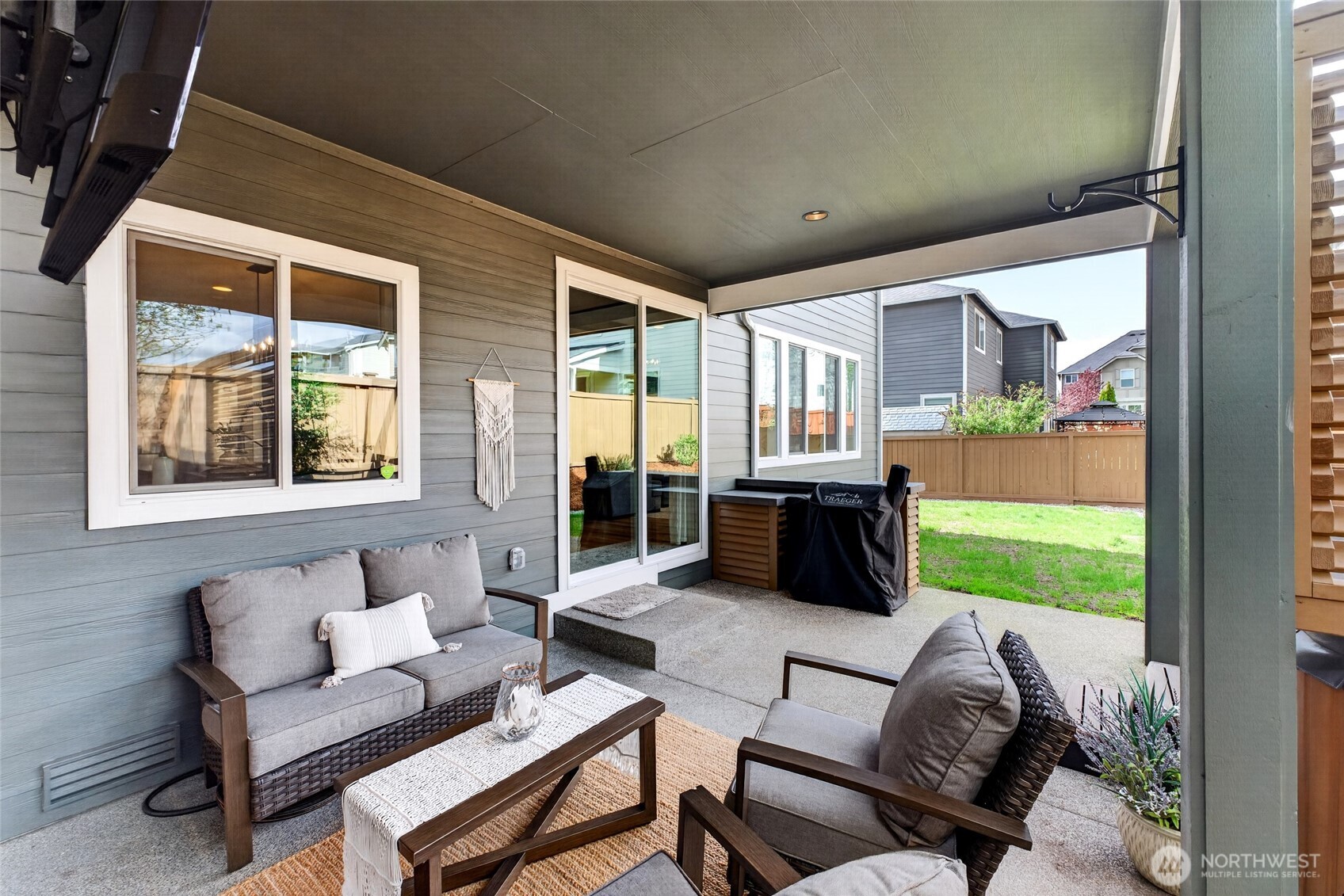 14207 Overlook Drive E, Bonney Lake, WA 98391