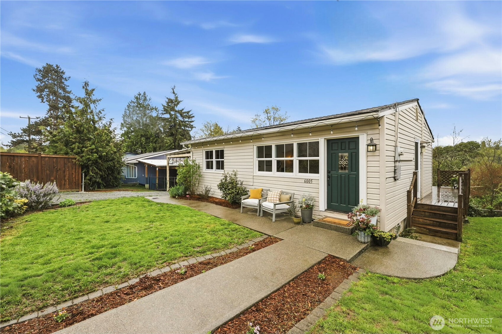 6005 21st Street SW, Seattle, WA 98106