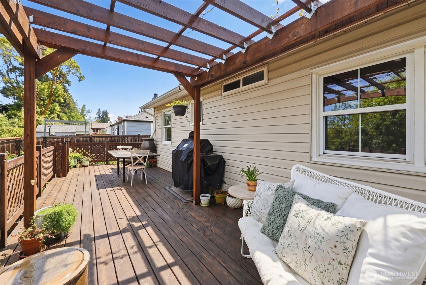 6005 21st Street SW, Seattle, WA 98106