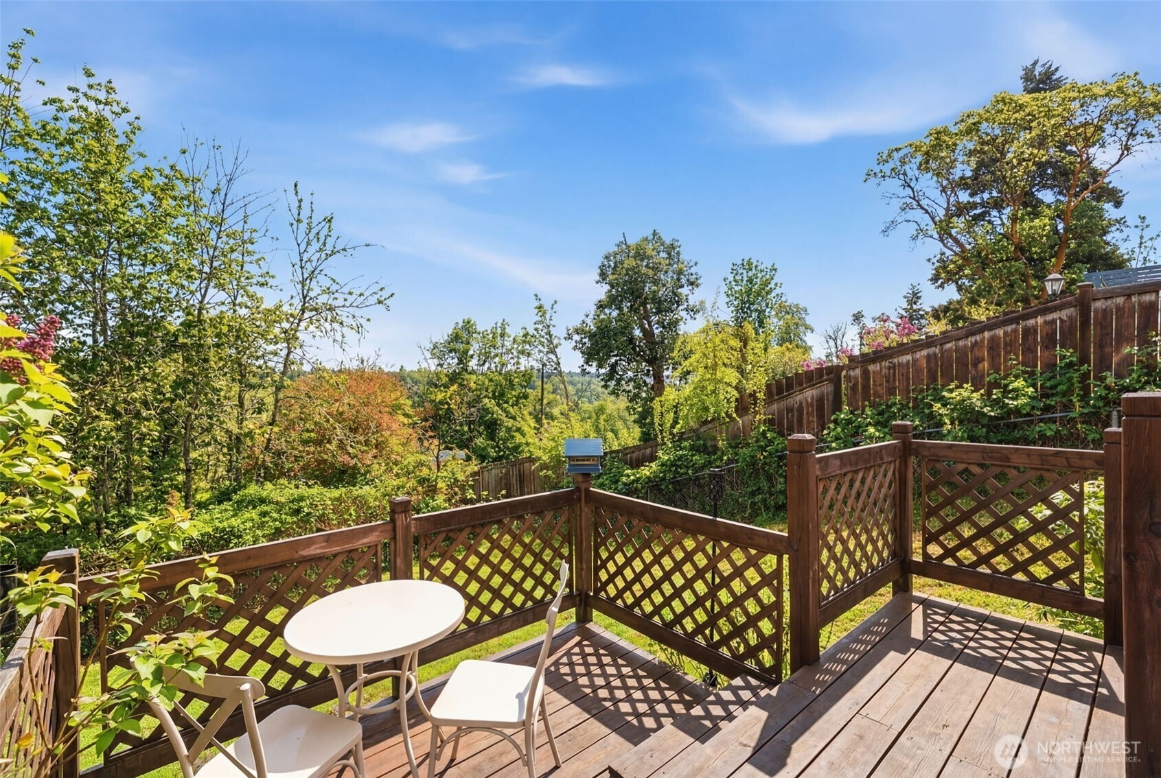 6005 21st Street SW, Seattle, WA 98106