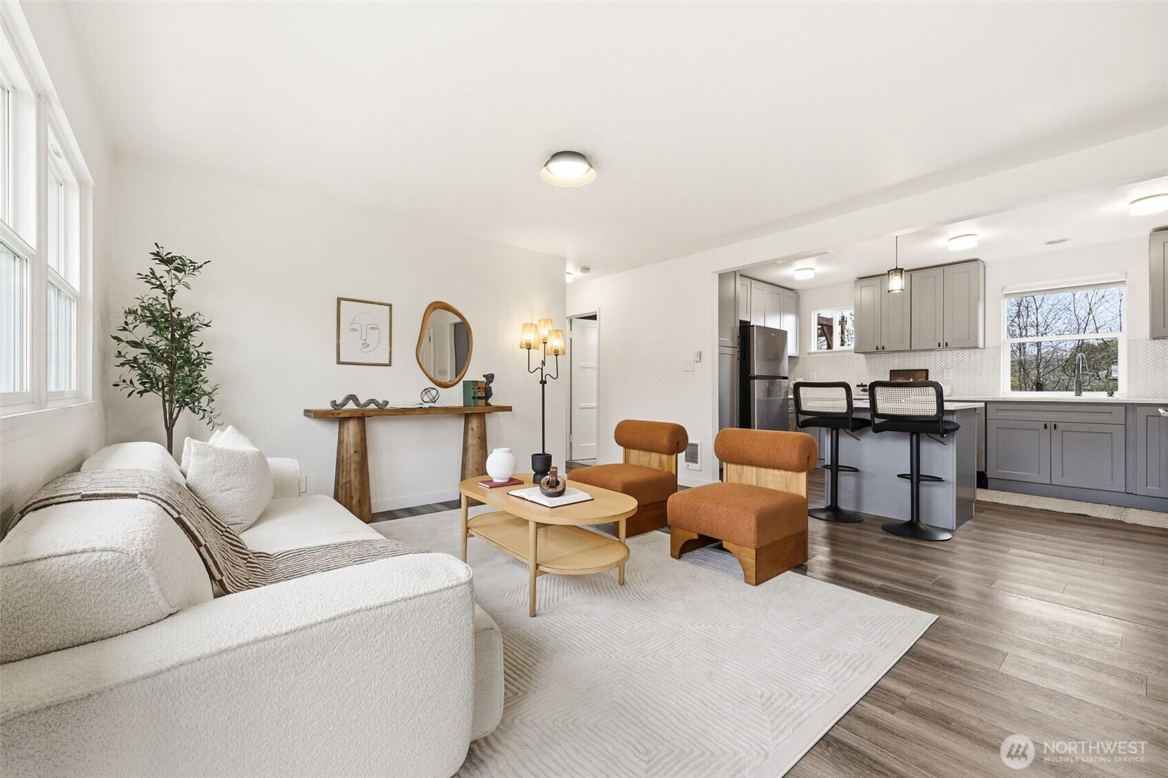 6005 21st Street SW, Seattle, WA 98106