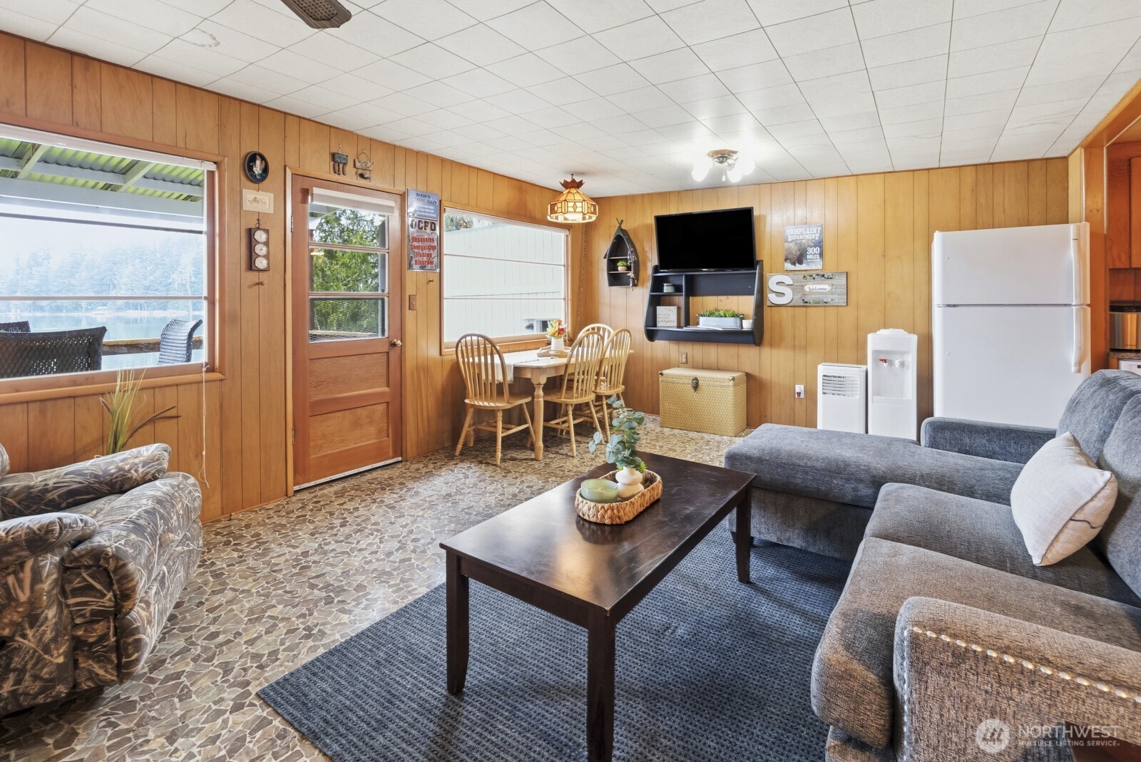 17024 Pleasant Beach Drive SE, Yelm, WA 98597