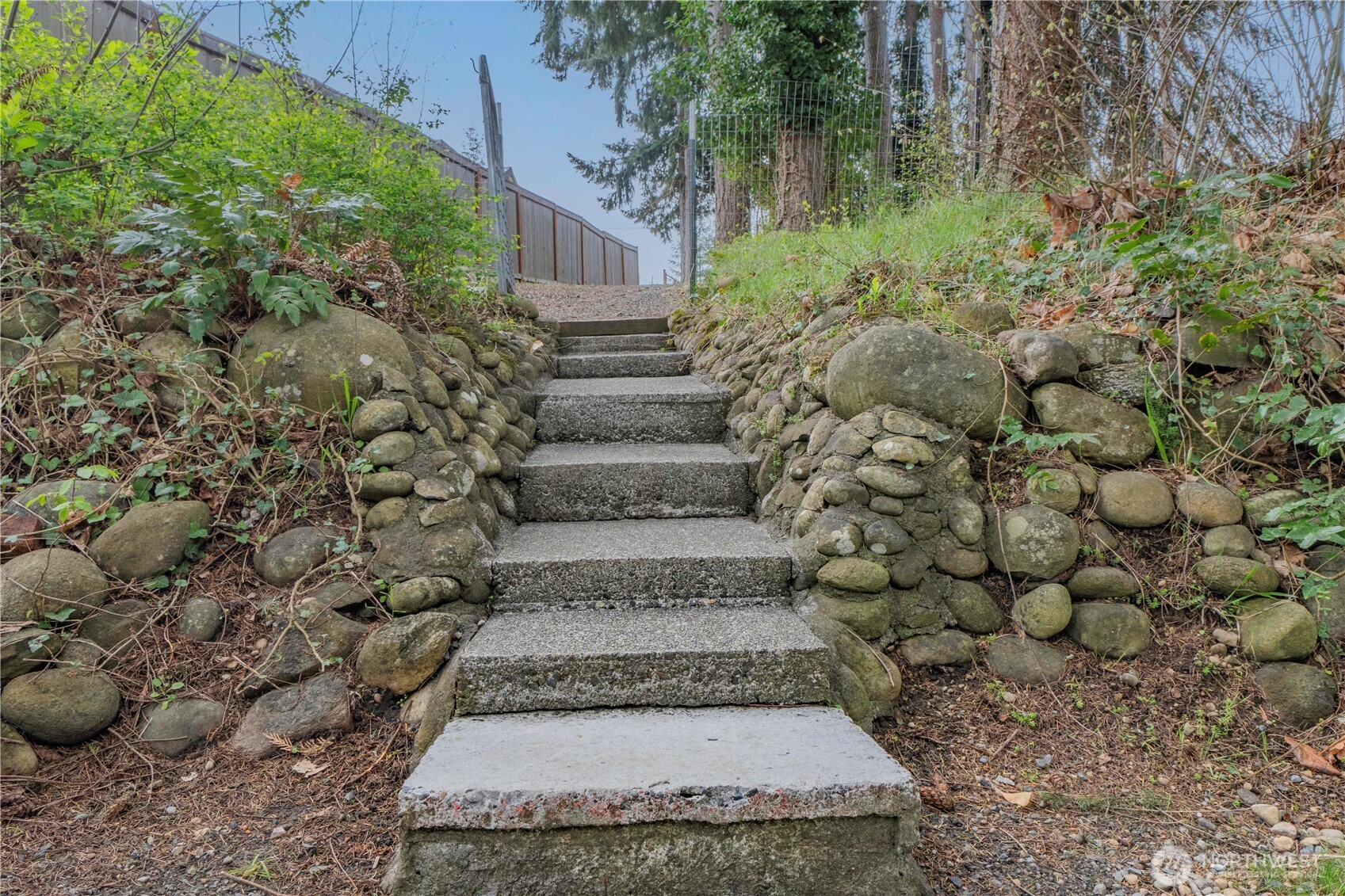 17024 Pleasant Beach Drive SE, Yelm, WA 98597