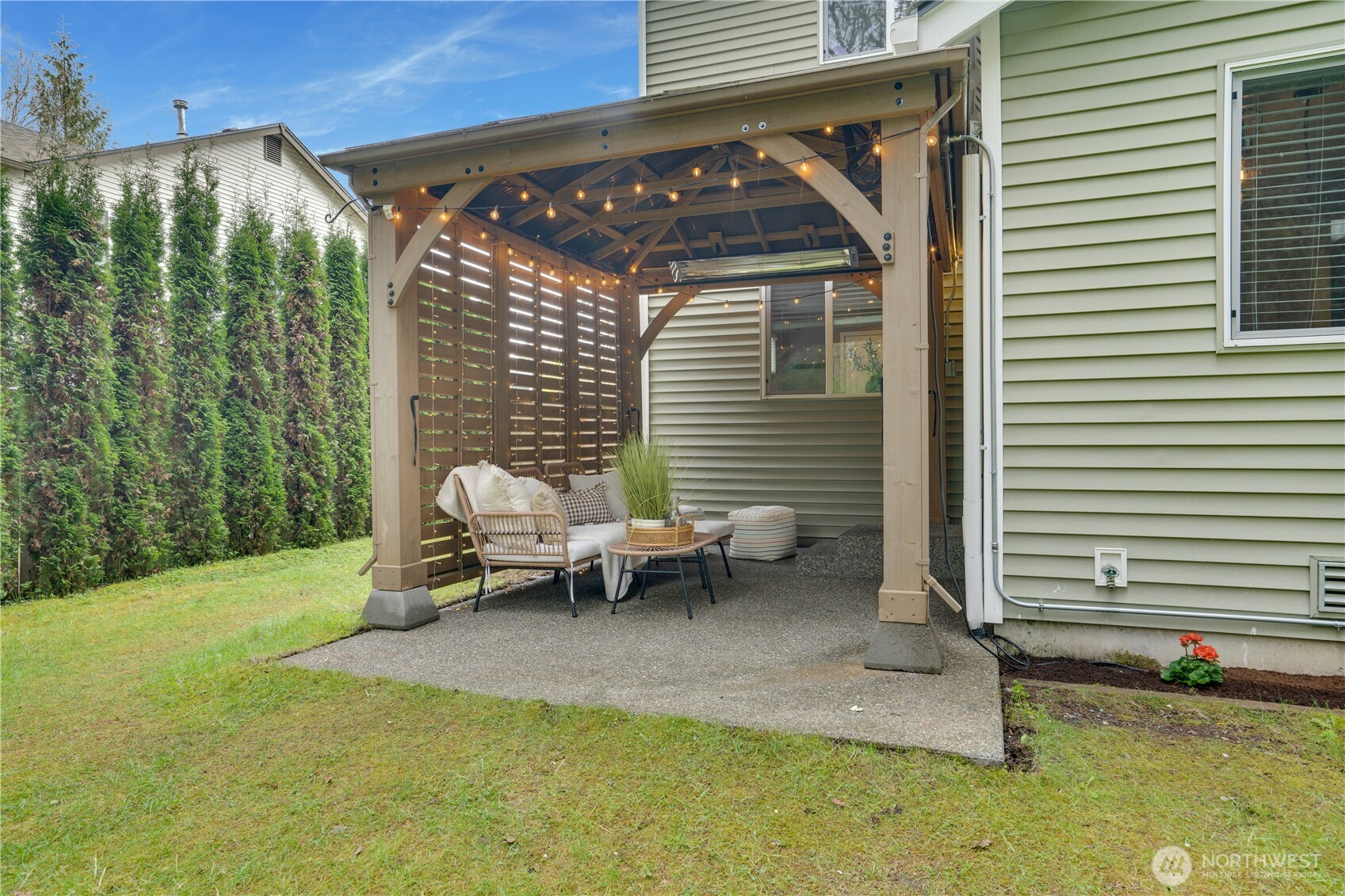 1175 Griggs Street , Dupont, WA 98327