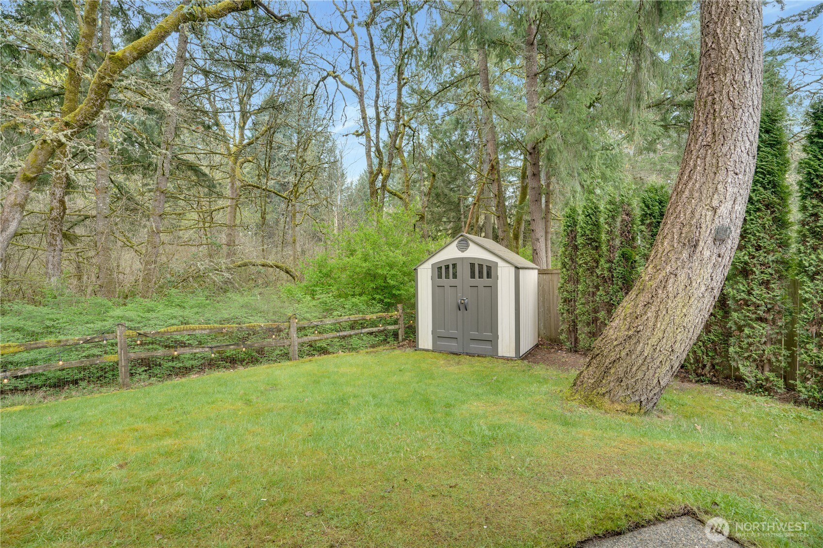 1175 Griggs Street , Dupont, WA 98327