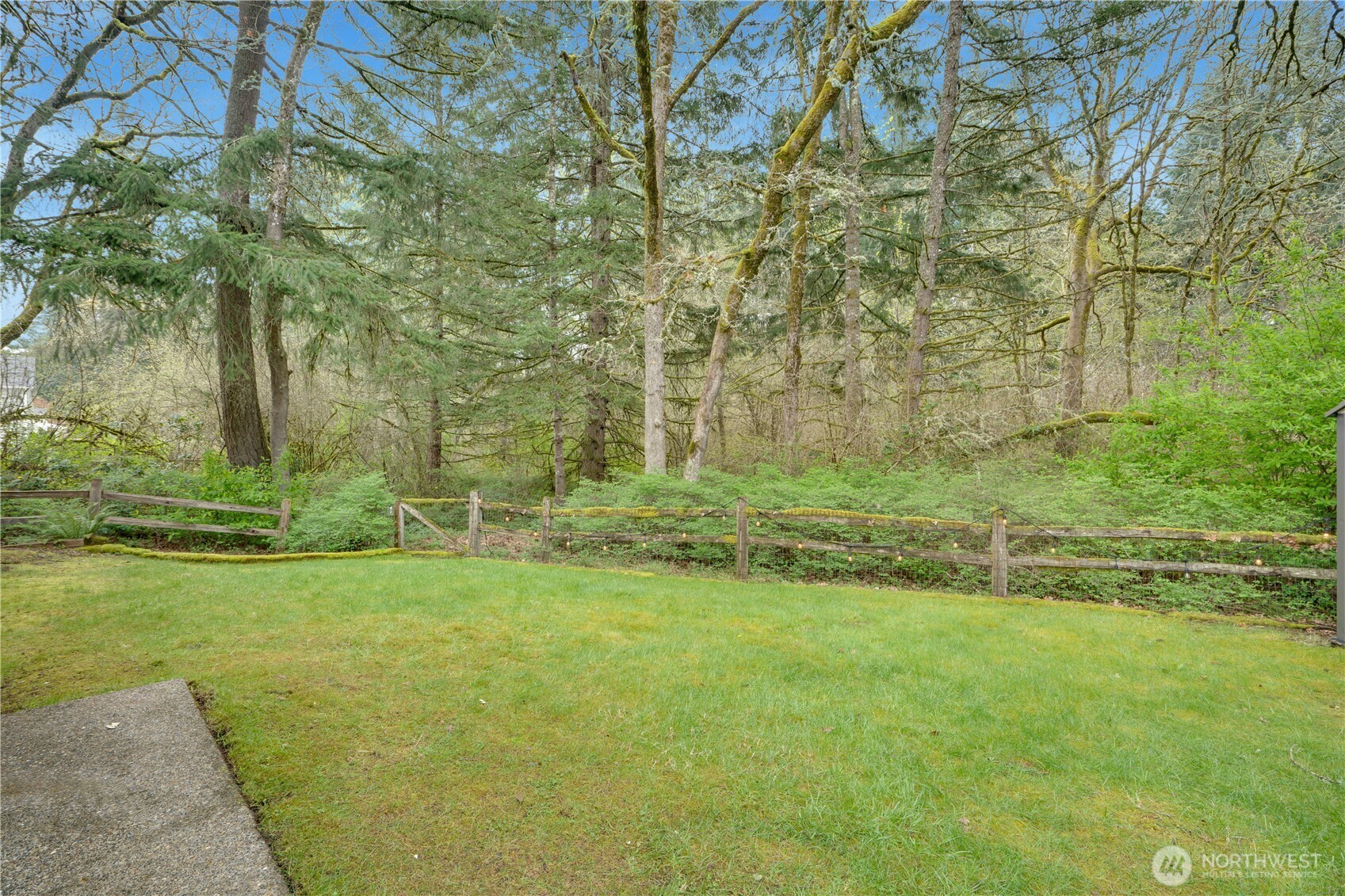 1175 Griggs Street , Dupont, WA 98327