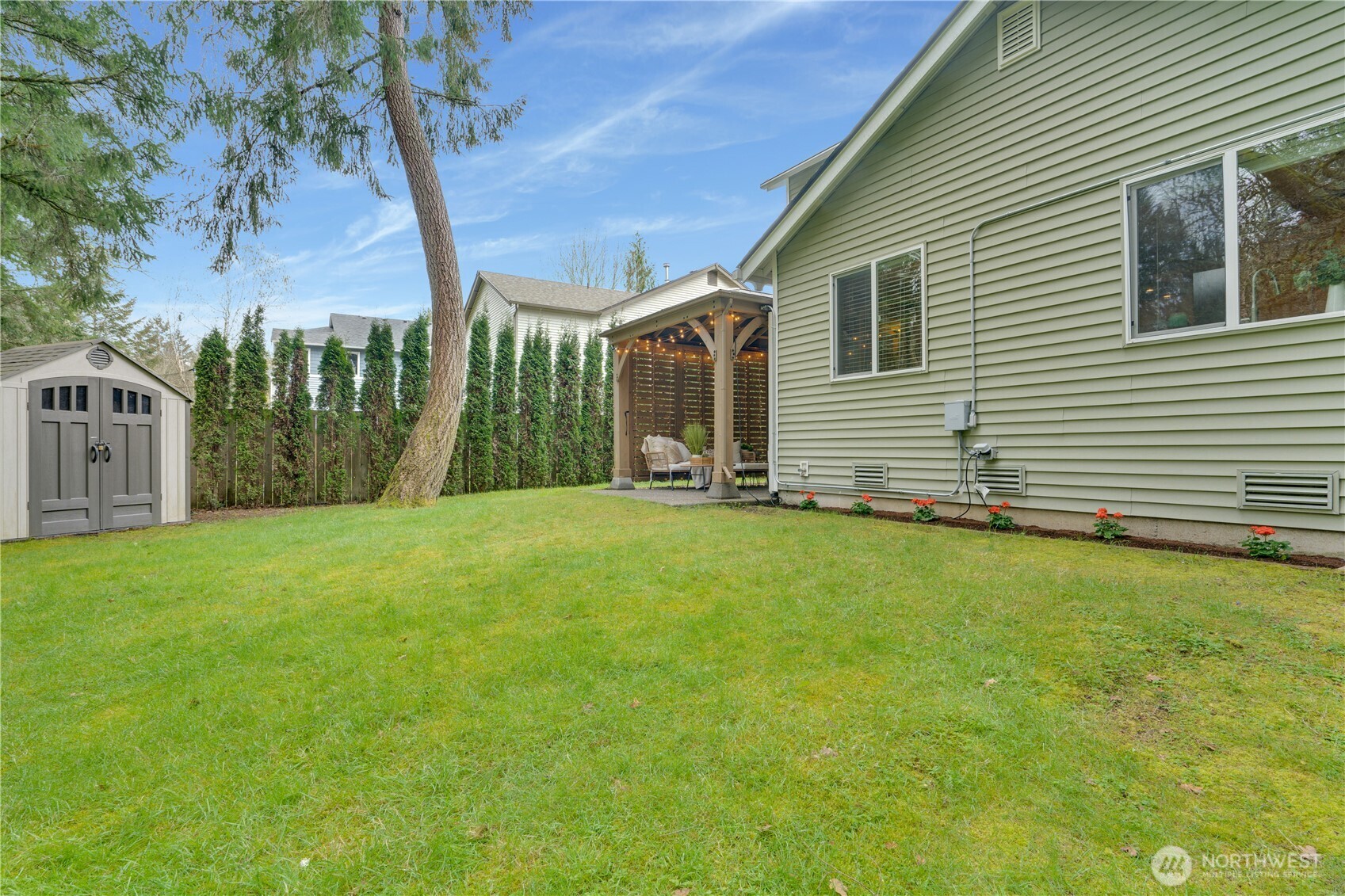 1175 Griggs Street , Dupont, WA 98327