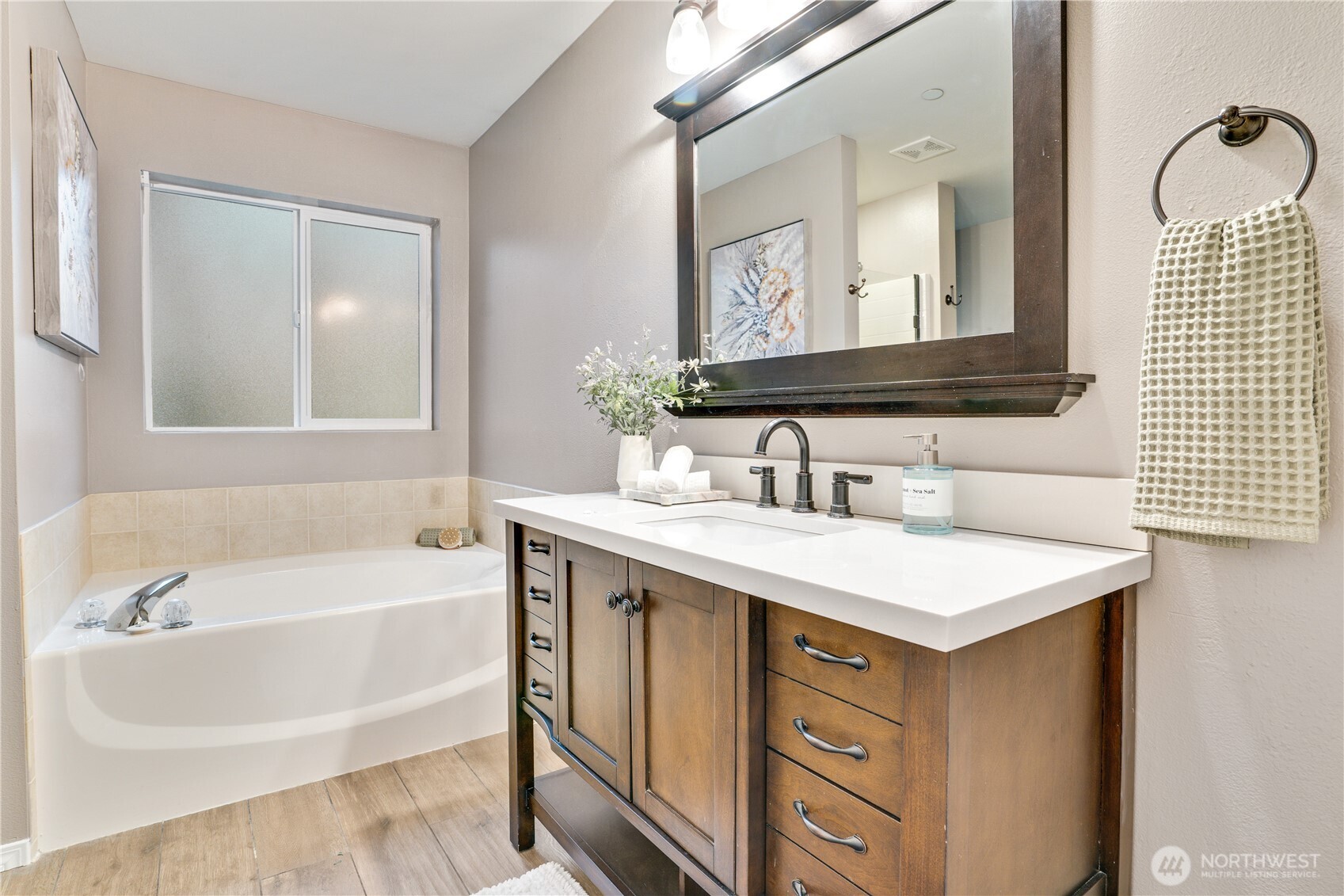 1175 Griggs Street , Dupont, WA 98327
