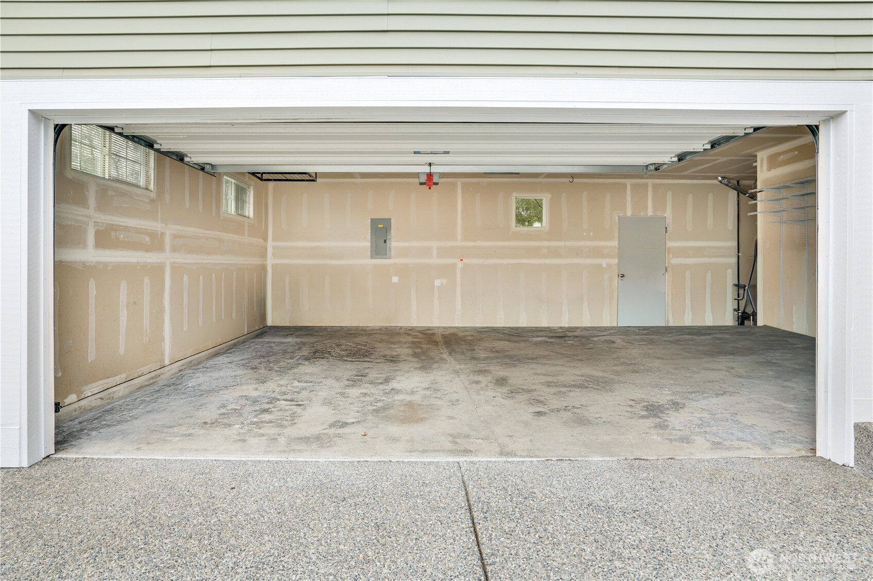 1175 Griggs Street , Dupont, WA 98327