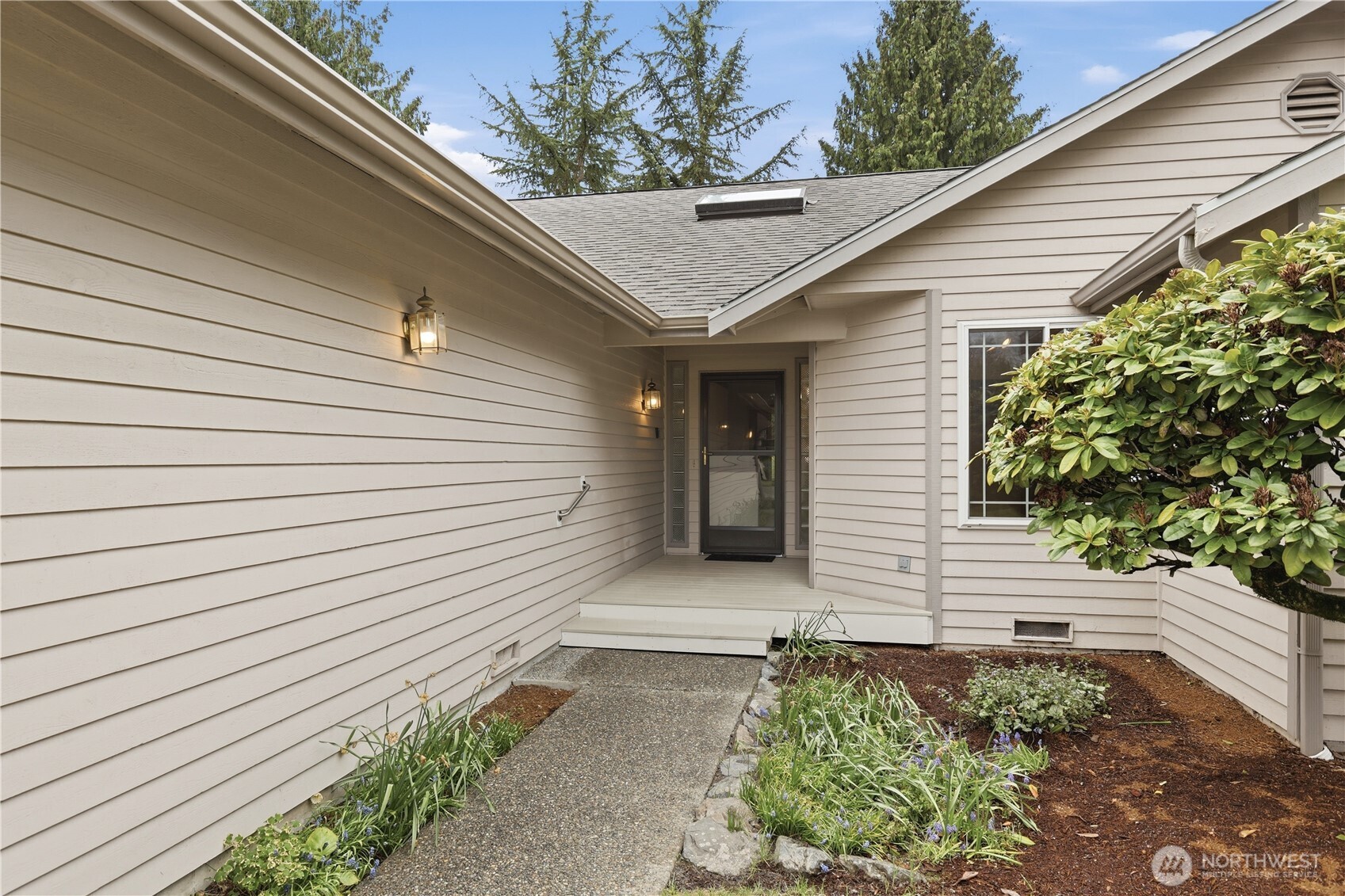 824 151st Place SW, Lynnwood, WA 98087