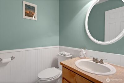 16566 Rainier View Drive SE, Yelm, WA 98597 - Photo 4