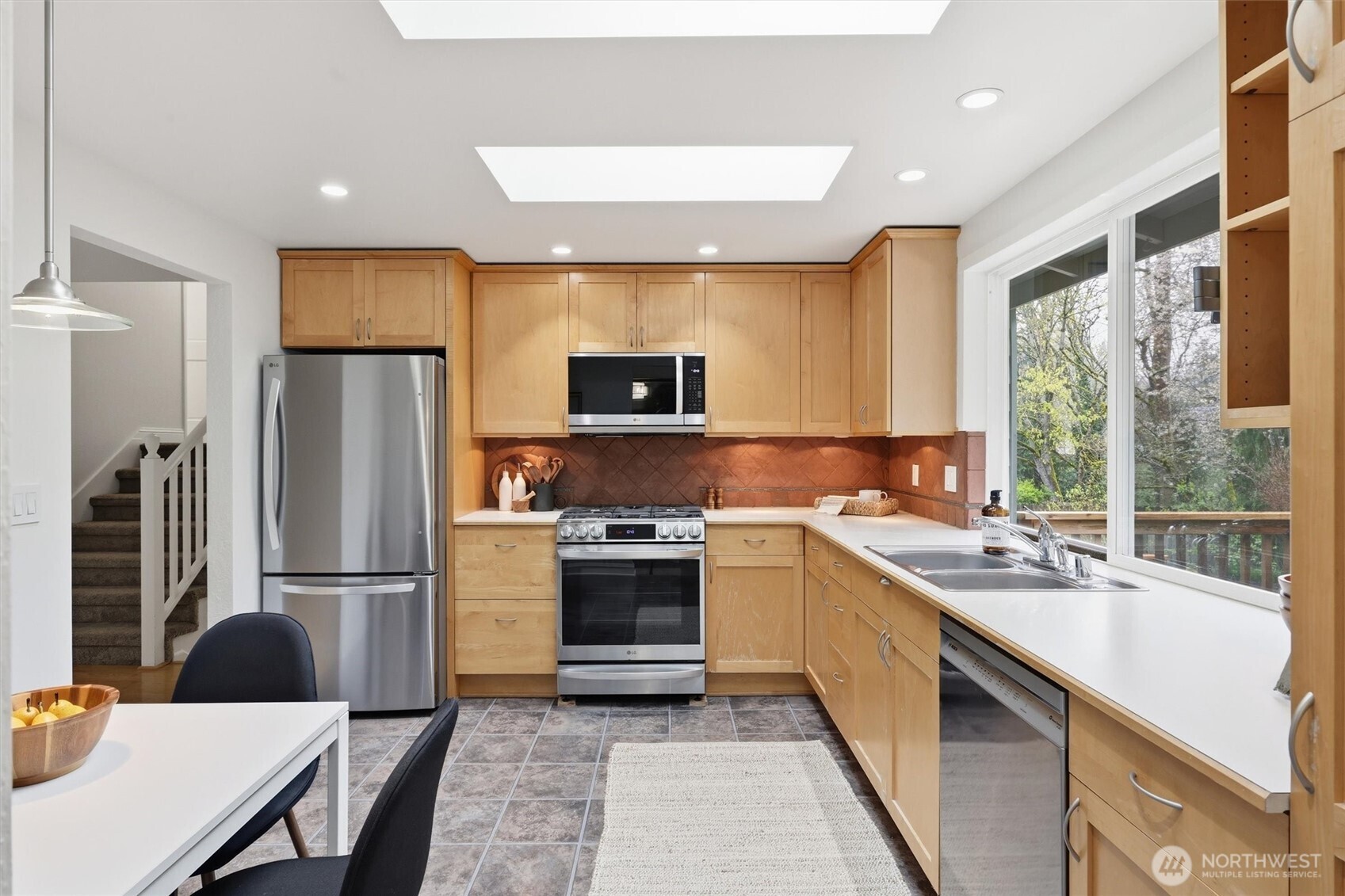 12434 NE 134th Place , Kirkland, WA 98034-5410