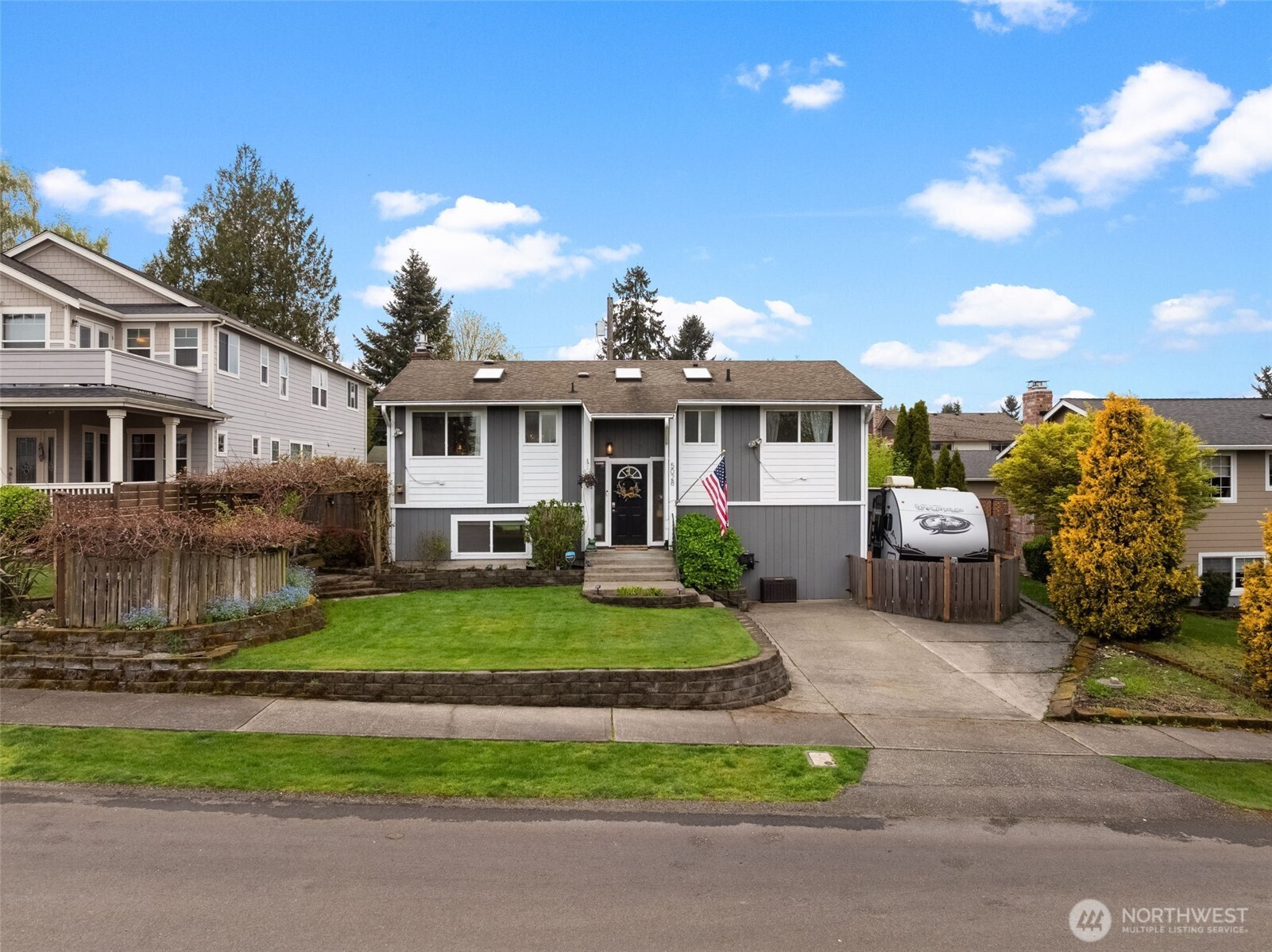 5028 N Whitman Street , Tacoma, WA 98407-1337