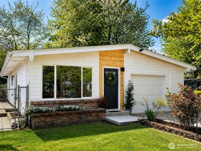 1216 E 70th Street , Tacoma, WA 98404 - Photo 2