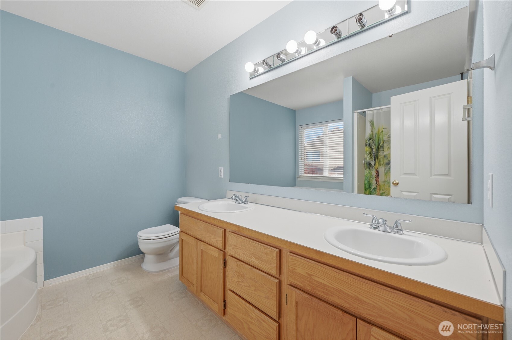 18819 89th Avenue E, Puyallup, WA 98375