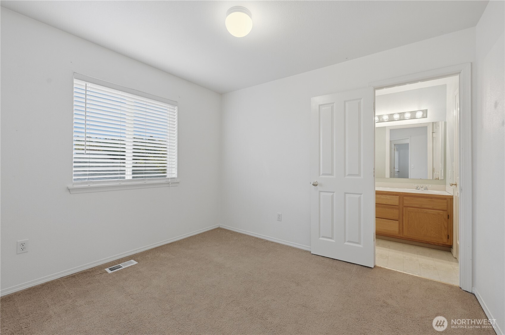 18819 89th Avenue E, Puyallup, WA 98375