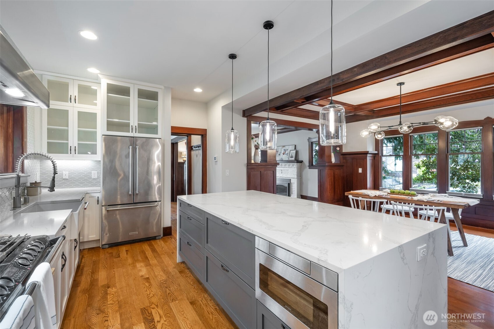 3258 14th Avenue W, Seattle, WA 98119