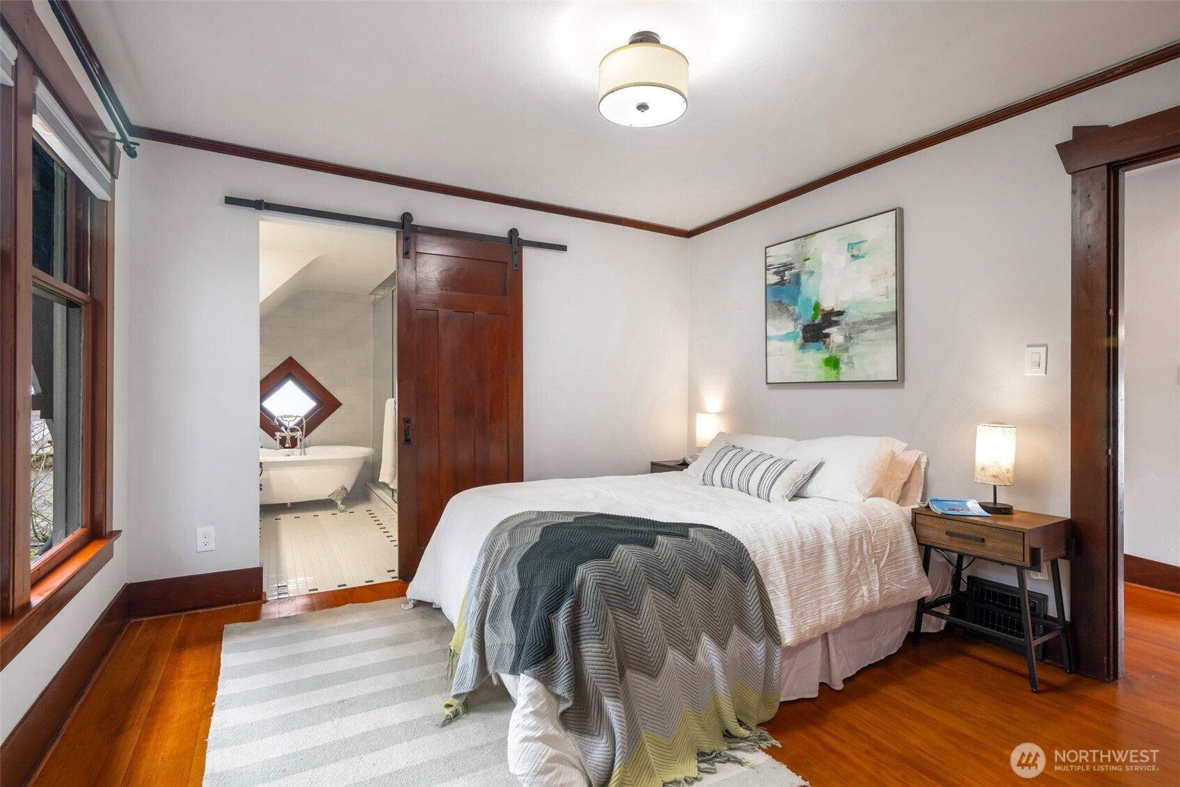 3258 14th Avenue W, Seattle, WA 98119