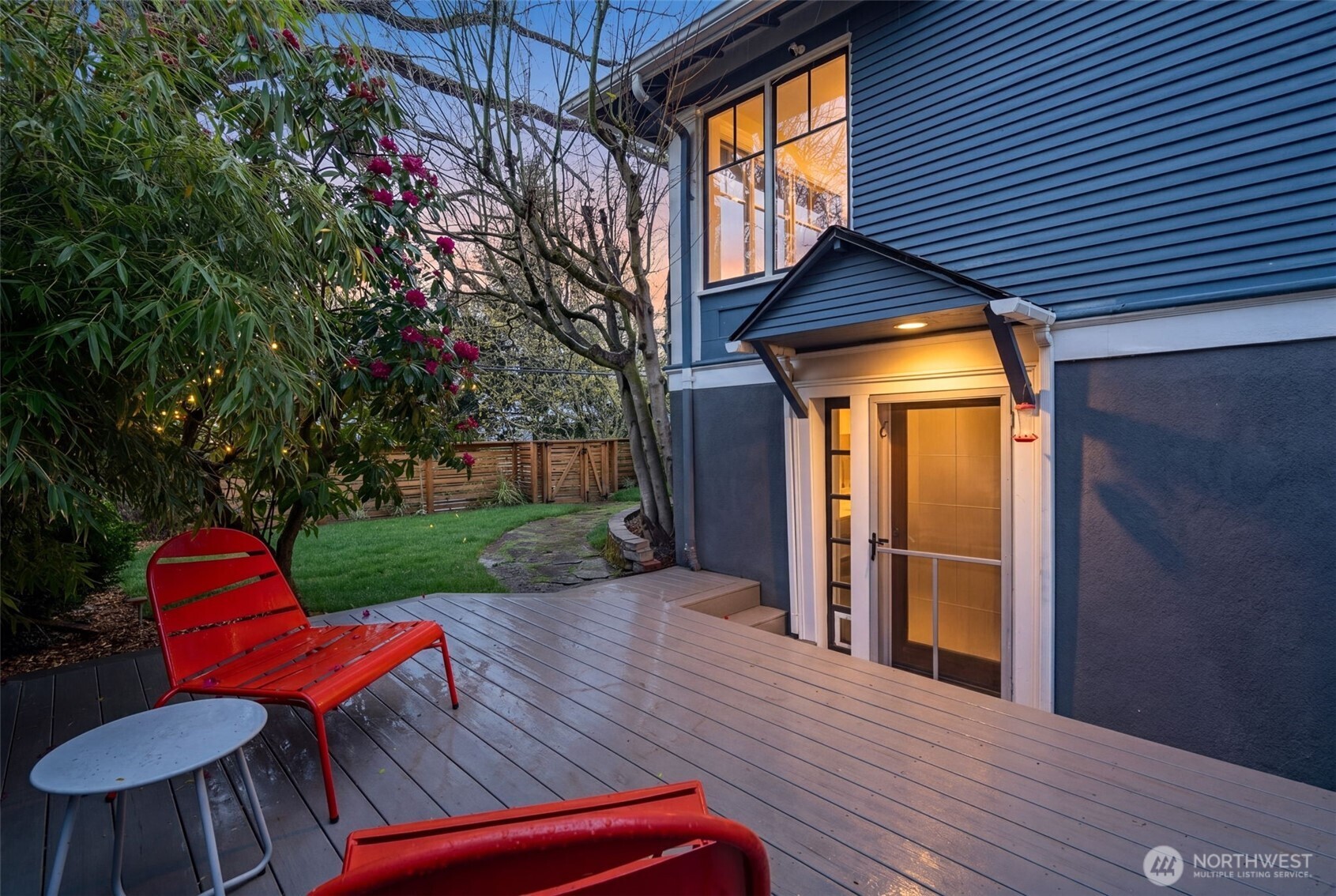 3258 14th Avenue W, Seattle, WA 98119