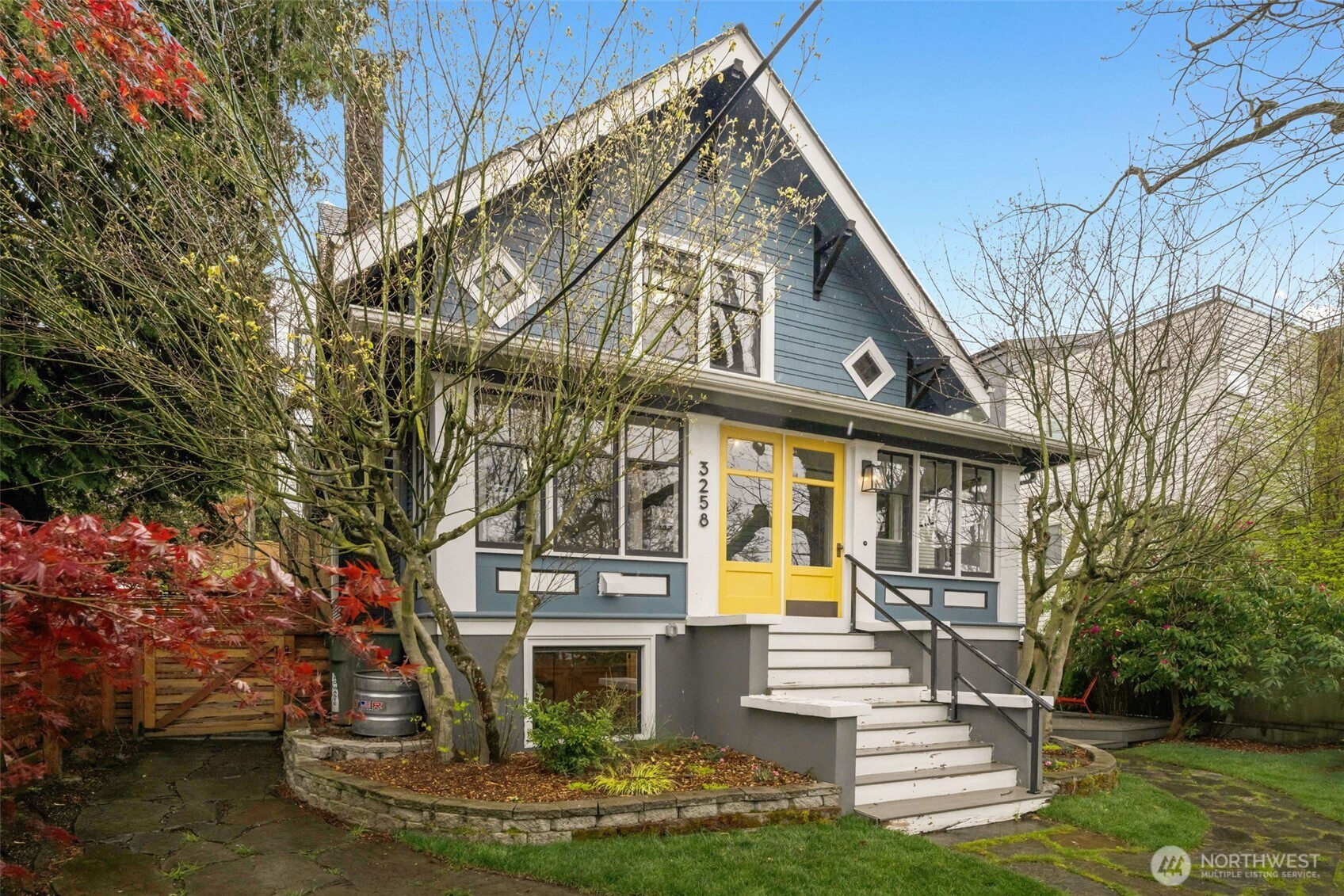 3258 14th Avenue W, Seattle, WA 98119