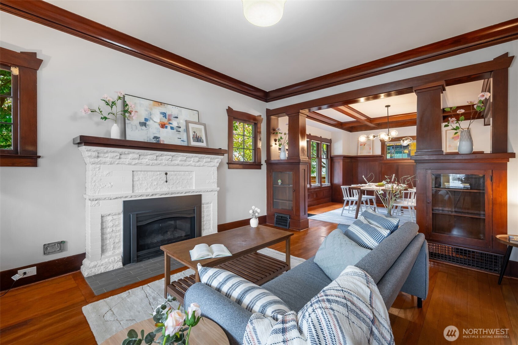 3258 14th Avenue W, Seattle, WA 98119