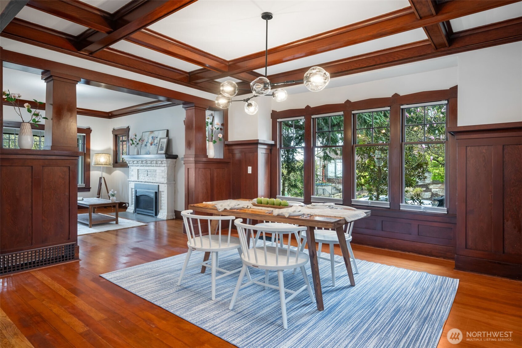 3258 14th Avenue W, Seattle, WA 98119