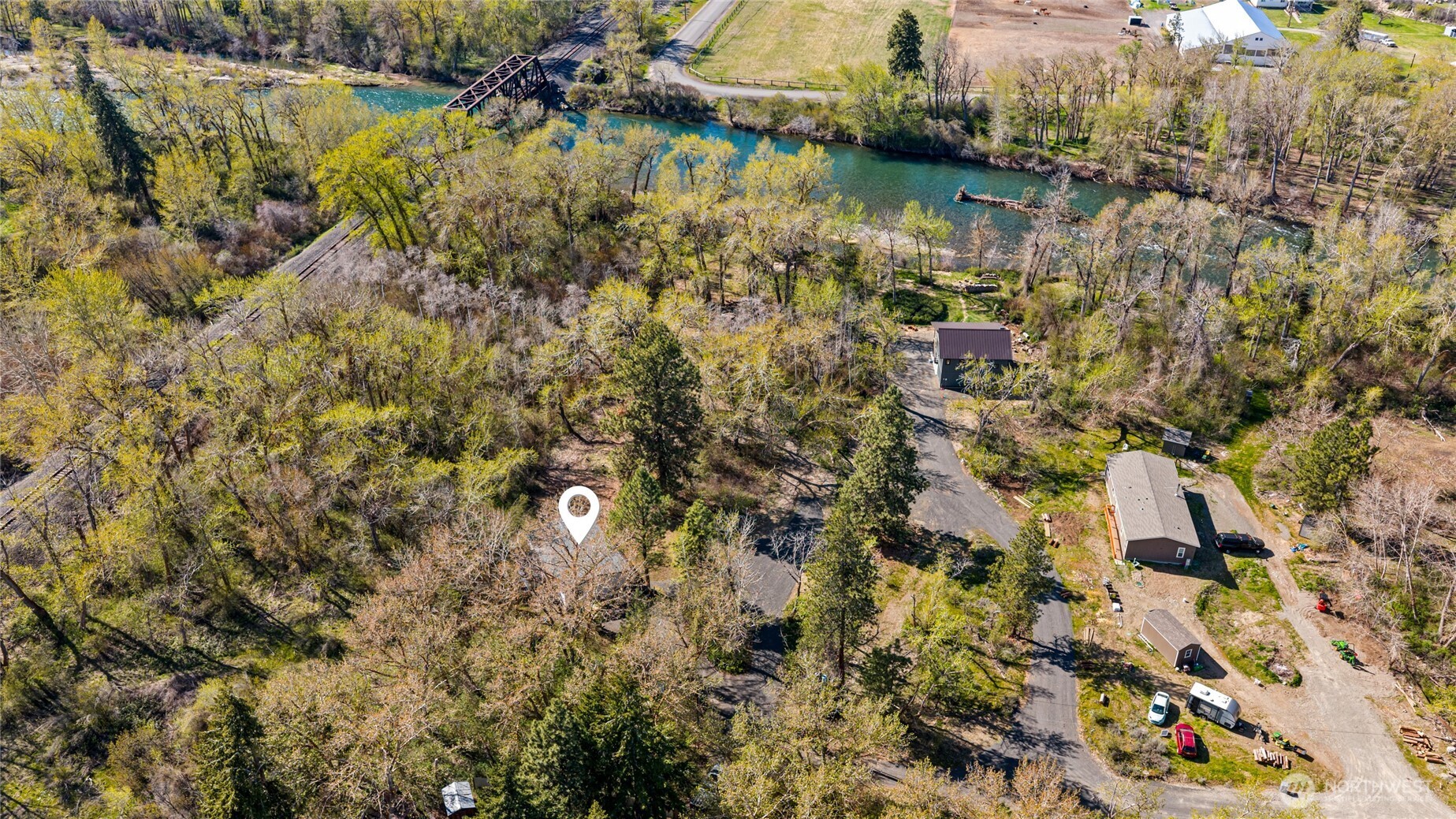 421 Cottonwood Road , Thorp, WA 98946
