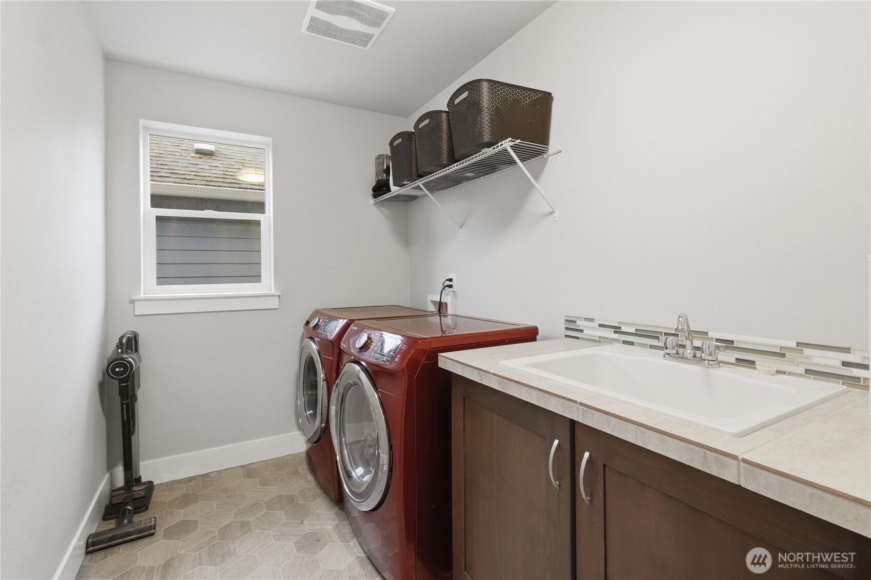 12004 90th Avenue Ct E, Puyallup, WA 98373-4055