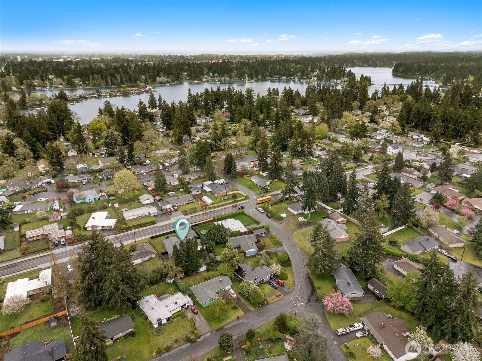 9008 Hipkins Road SW, Lakewood, WA 98498