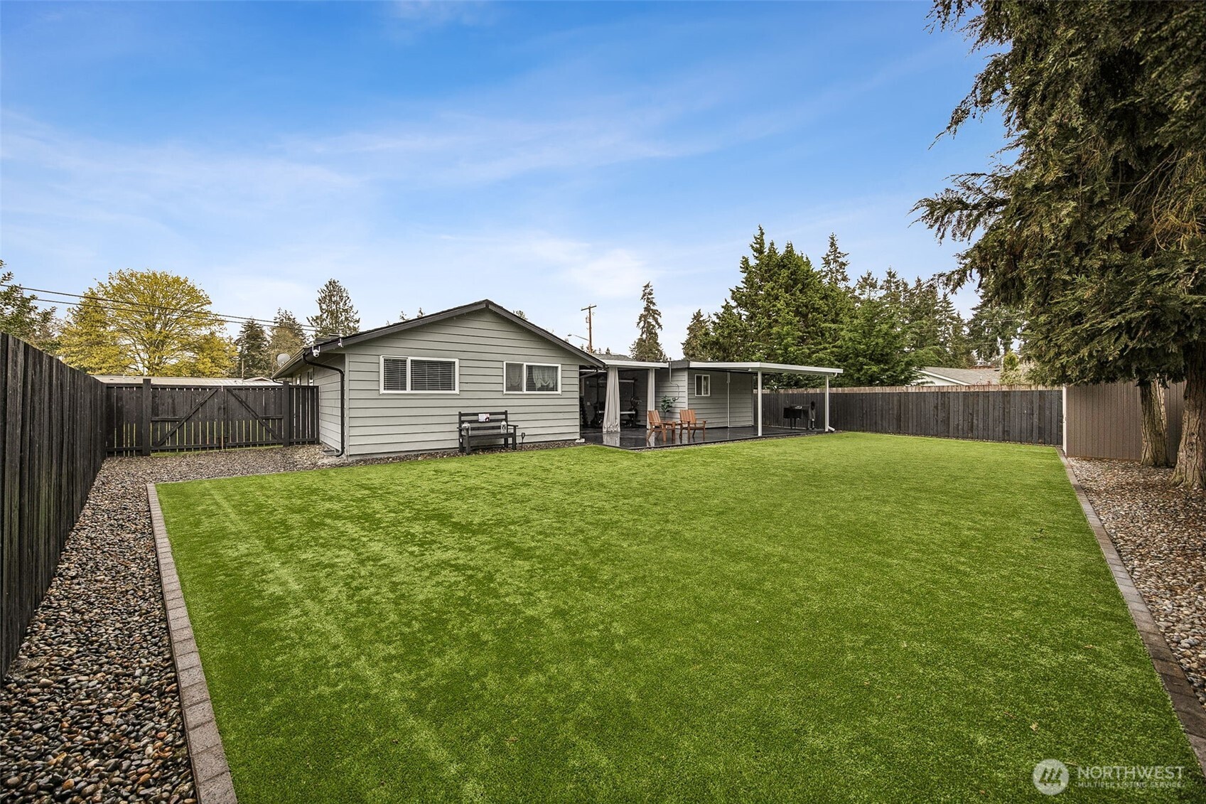9008 Hipkins Road SW, Lakewood, WA 98498