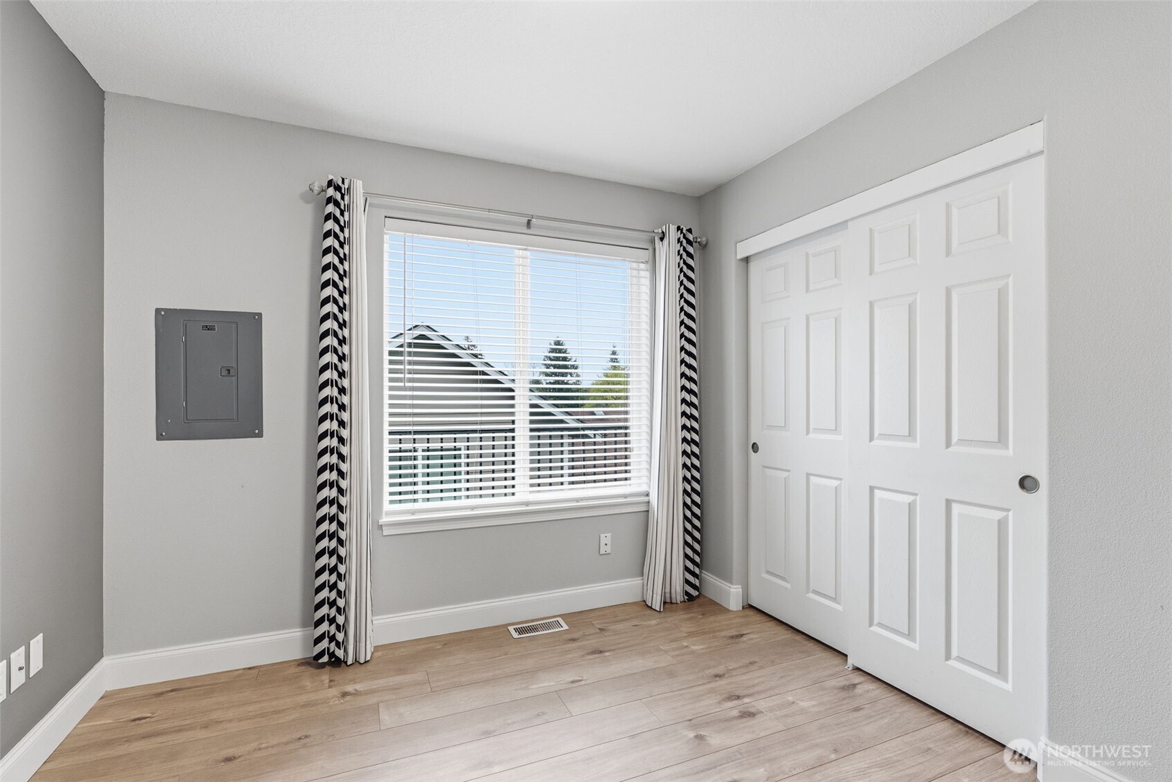 722 NW Meadow Ridge Lane , Camas, WA 98607