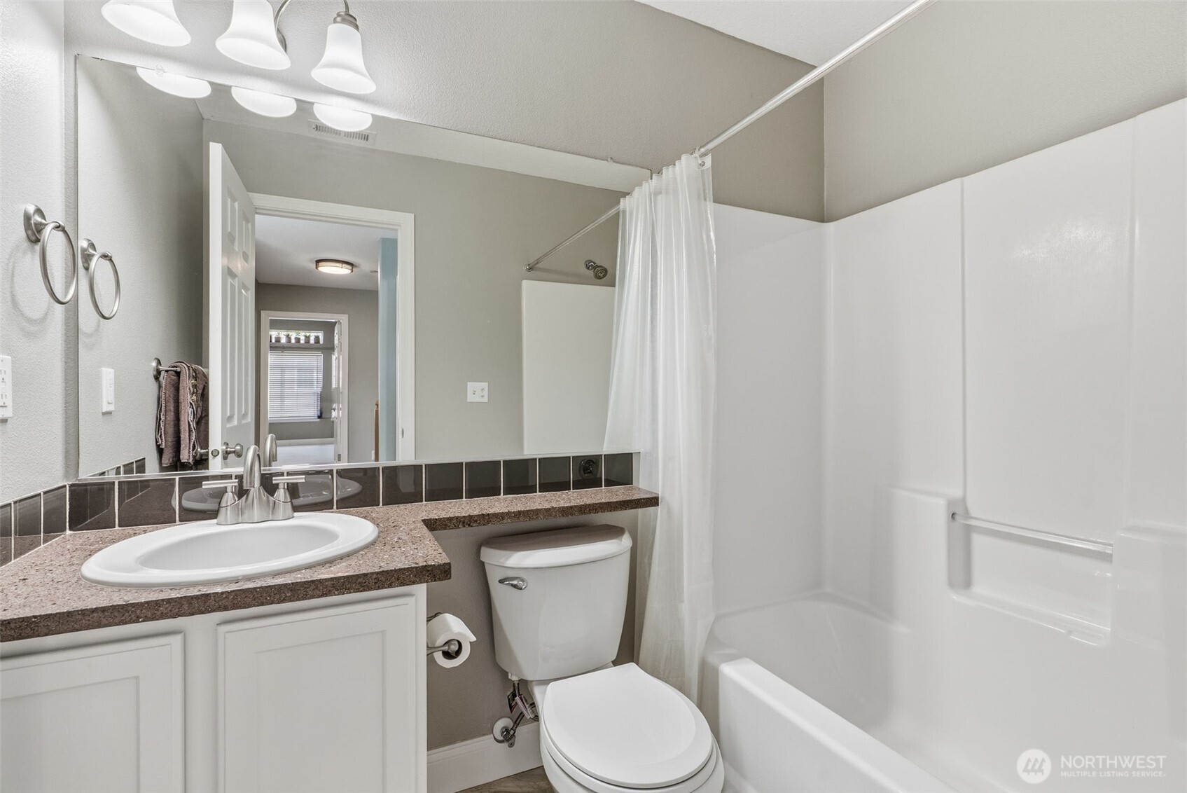 722 NW Meadow Ridge Lane , Camas, WA 98607