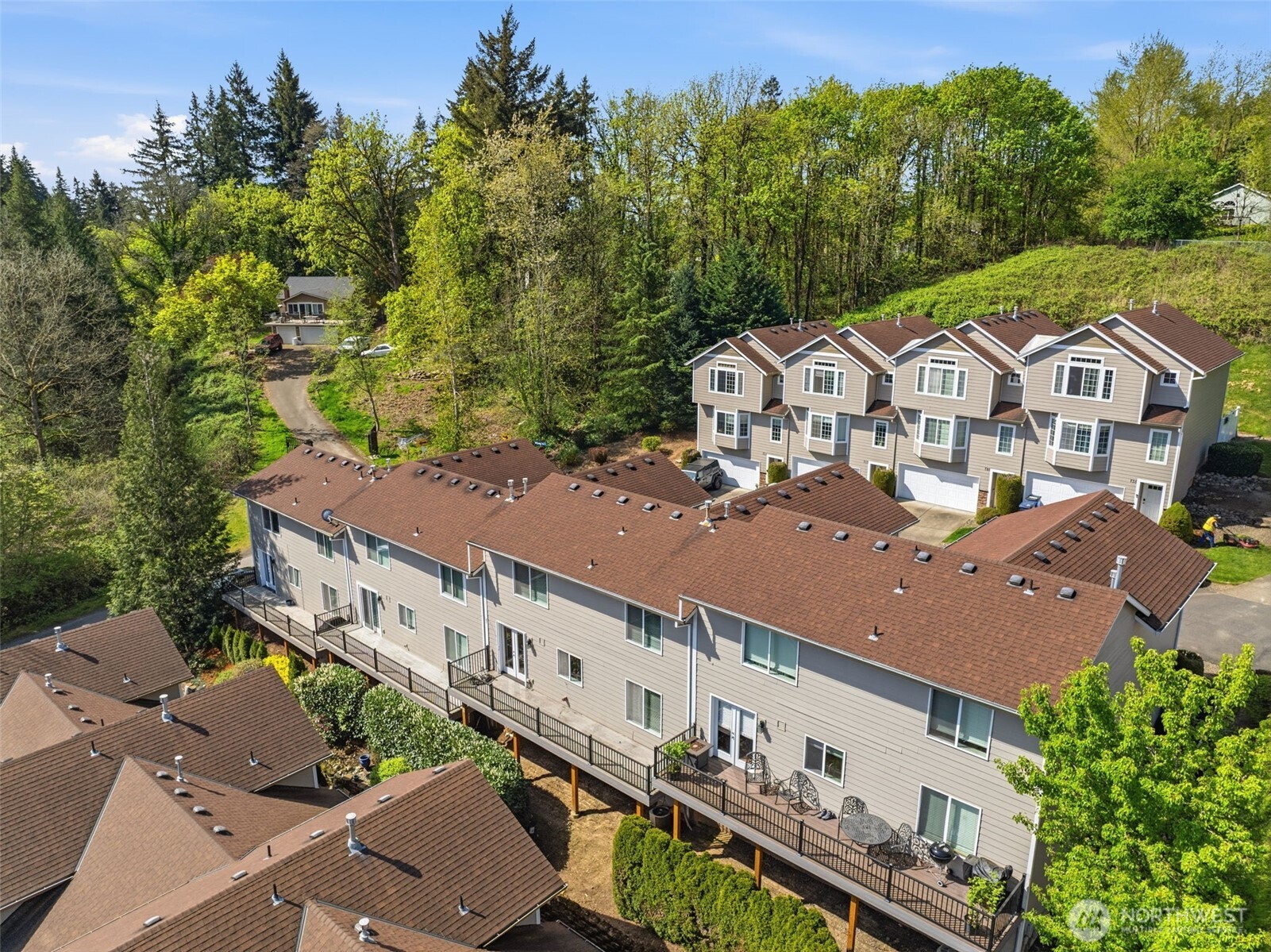 722 NW Meadow Ridge Lane , Camas, WA 98607