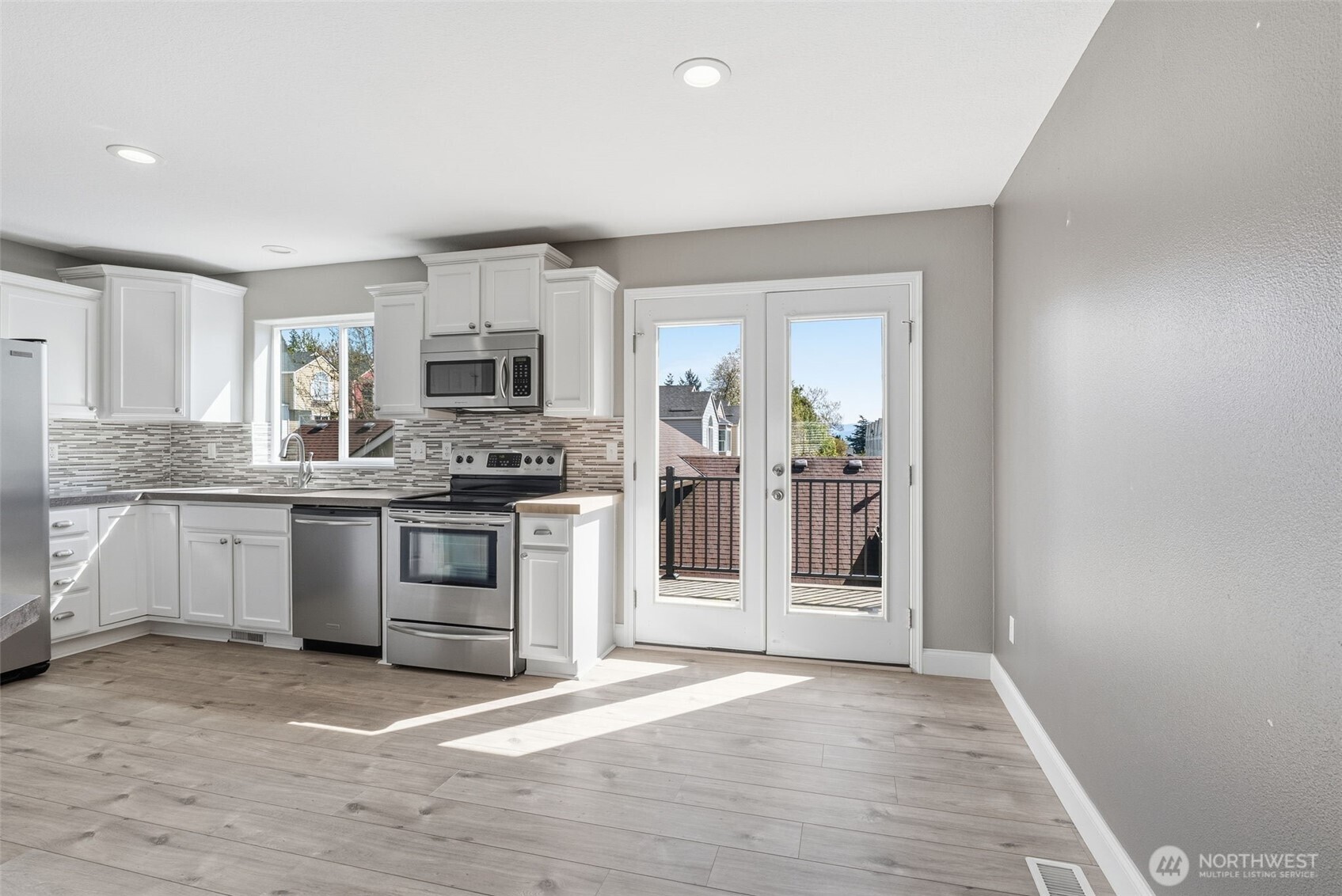 722 NW Meadow Ridge Lane , Camas, WA 98607
