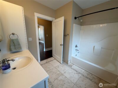 9 H Street SE, Auburn, WA 98002 - Photo 18