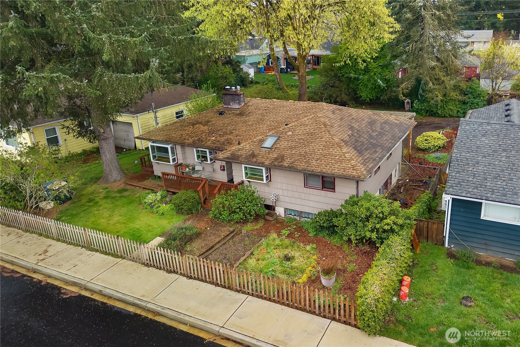 907 6th Avenue SW, Tumwater, WA 98512