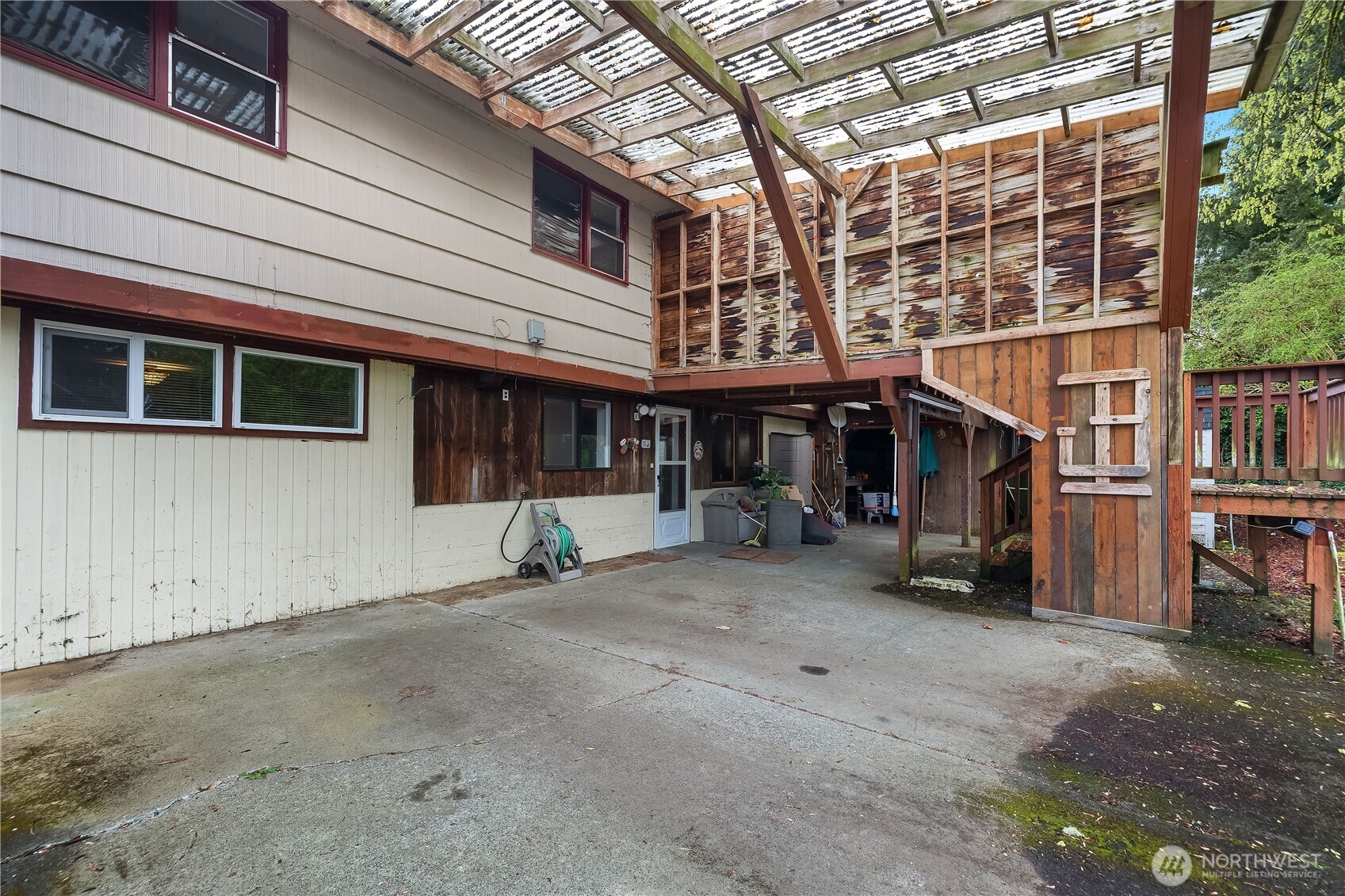 907 6th Avenue SW, Tumwater, WA 98512