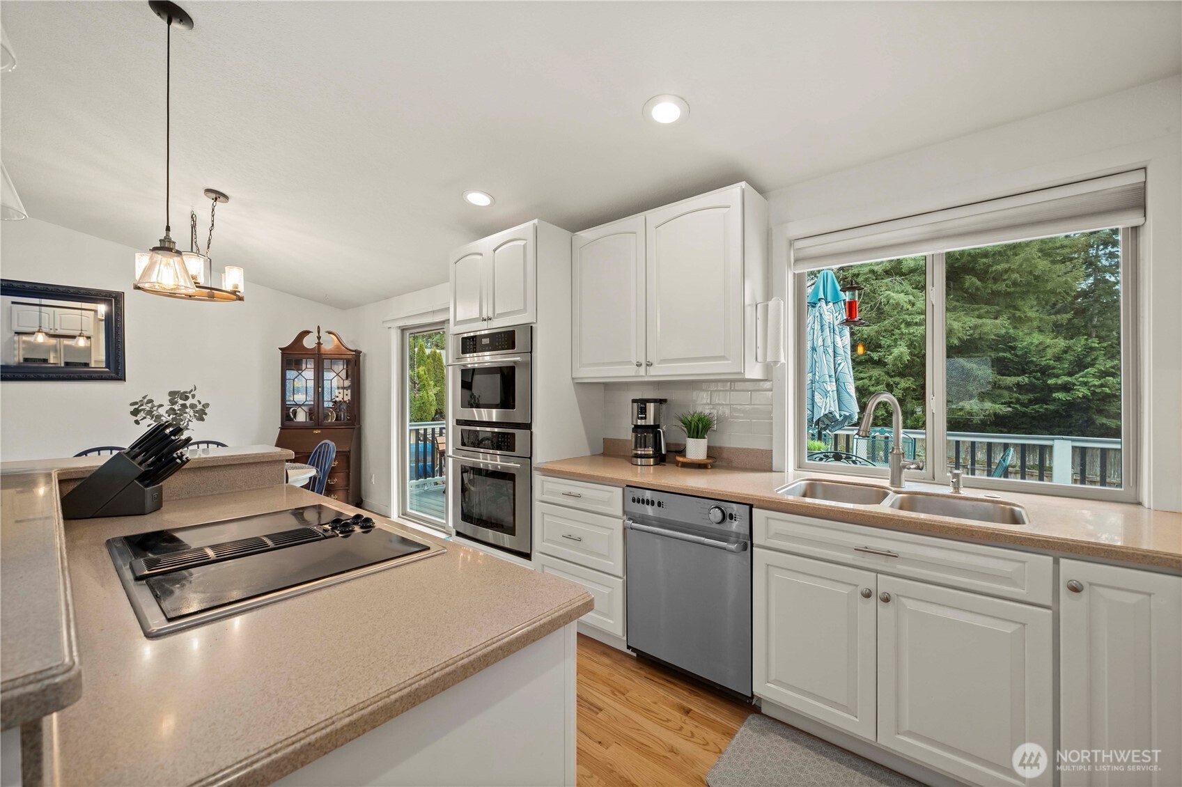 21503 SE 266th Street , Maple Valley, WA 98038