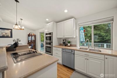 21503 SE 266th Street , Maple Valley, WA 98038 - Photo 13