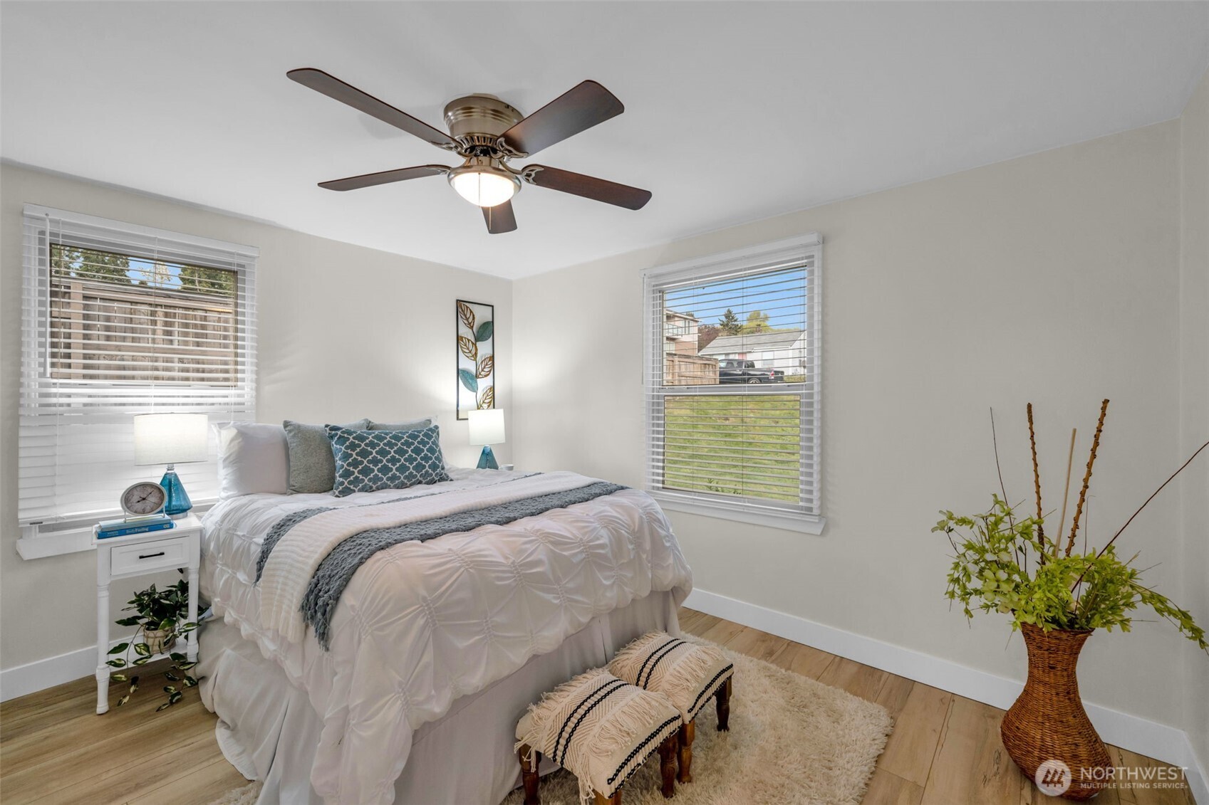 4737 S 172nd Place , SeaTac, WA 98188