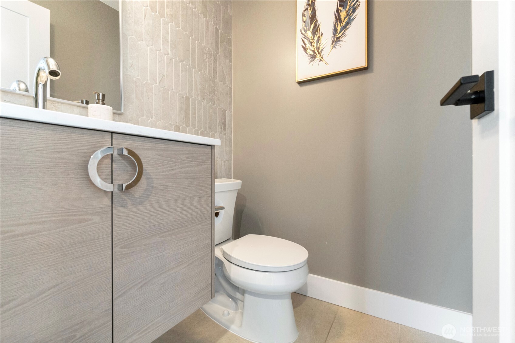 2528 27th Avenue W, Seattle, WA 98199