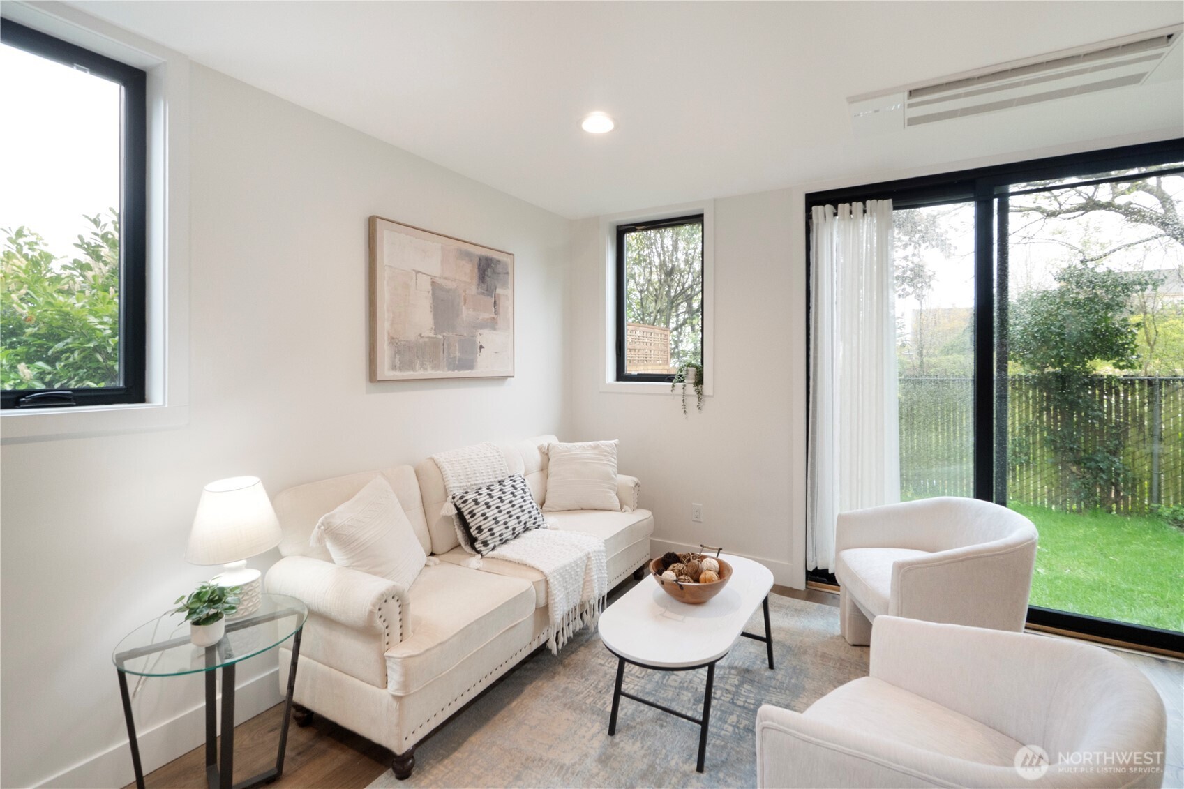 2528 27th Avenue W, Seattle, WA 98199