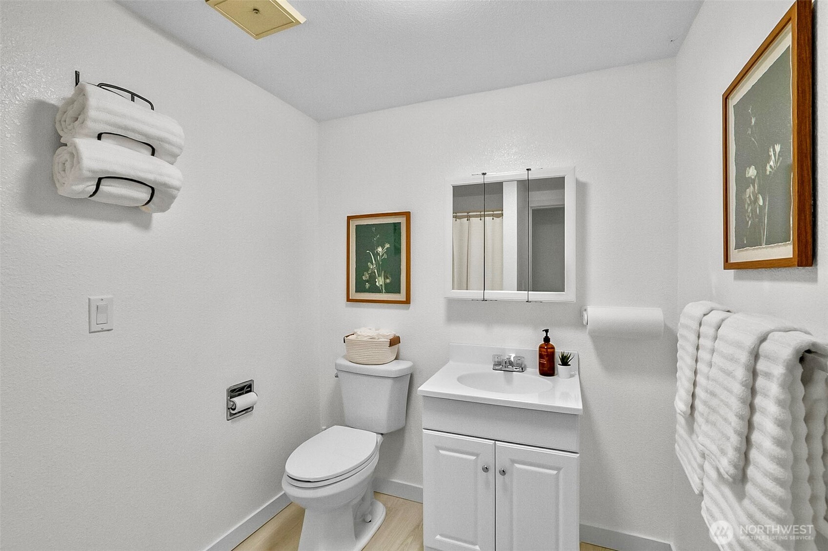 18215 3rd Place SW, Normandy Park, WA 98166