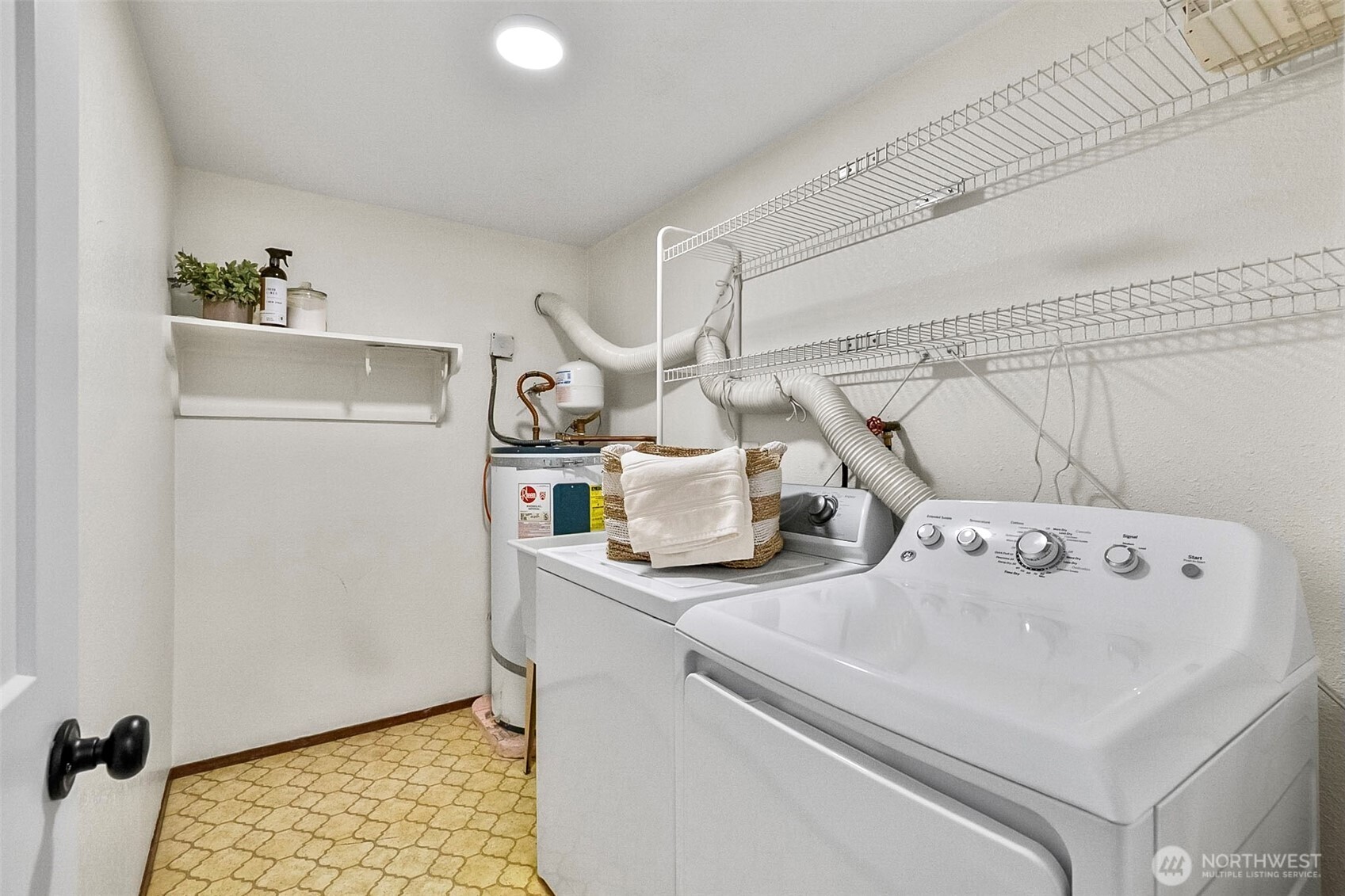 18215 3rd Place SW, Normandy Park, WA 98166